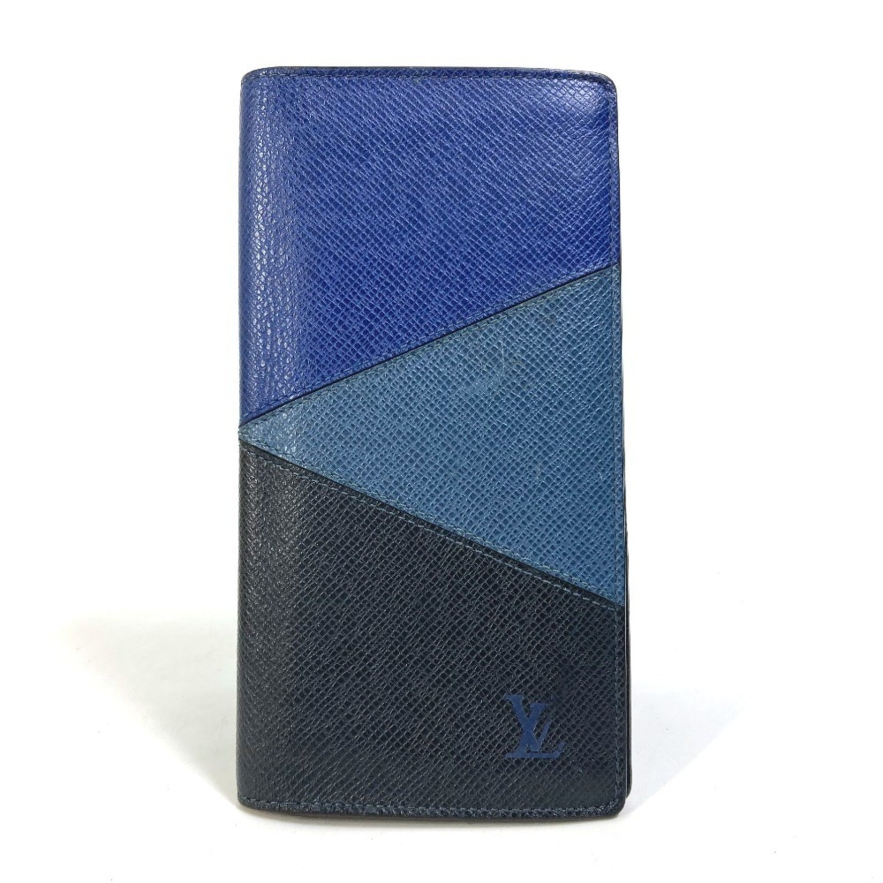 Louis Vuitton Taiga V Portefeuille Brazza NM Bifold Long Wallet in Leather, Men's Navy