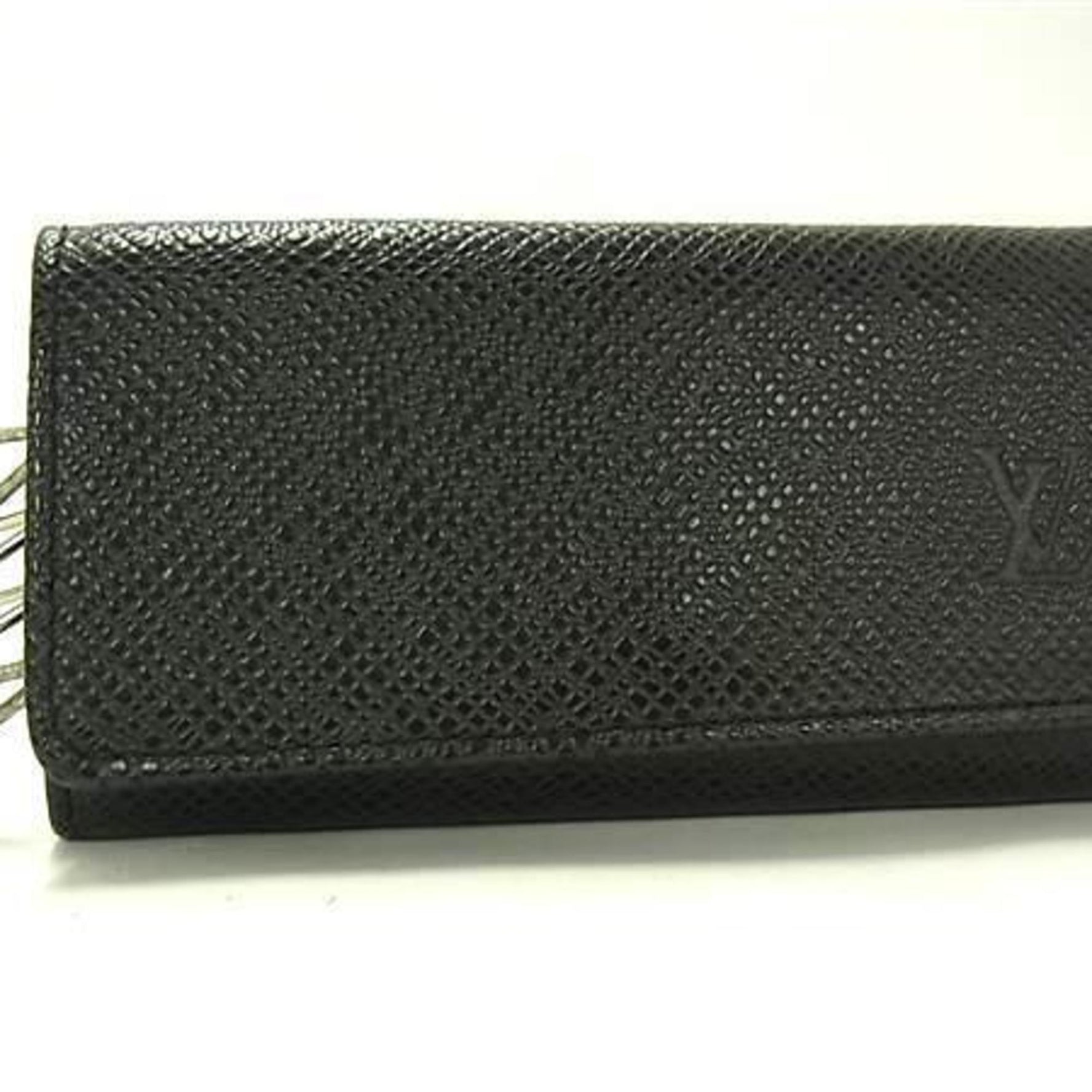 LOUIS VUITTON Taiga Multicle 4 Key Case Leather