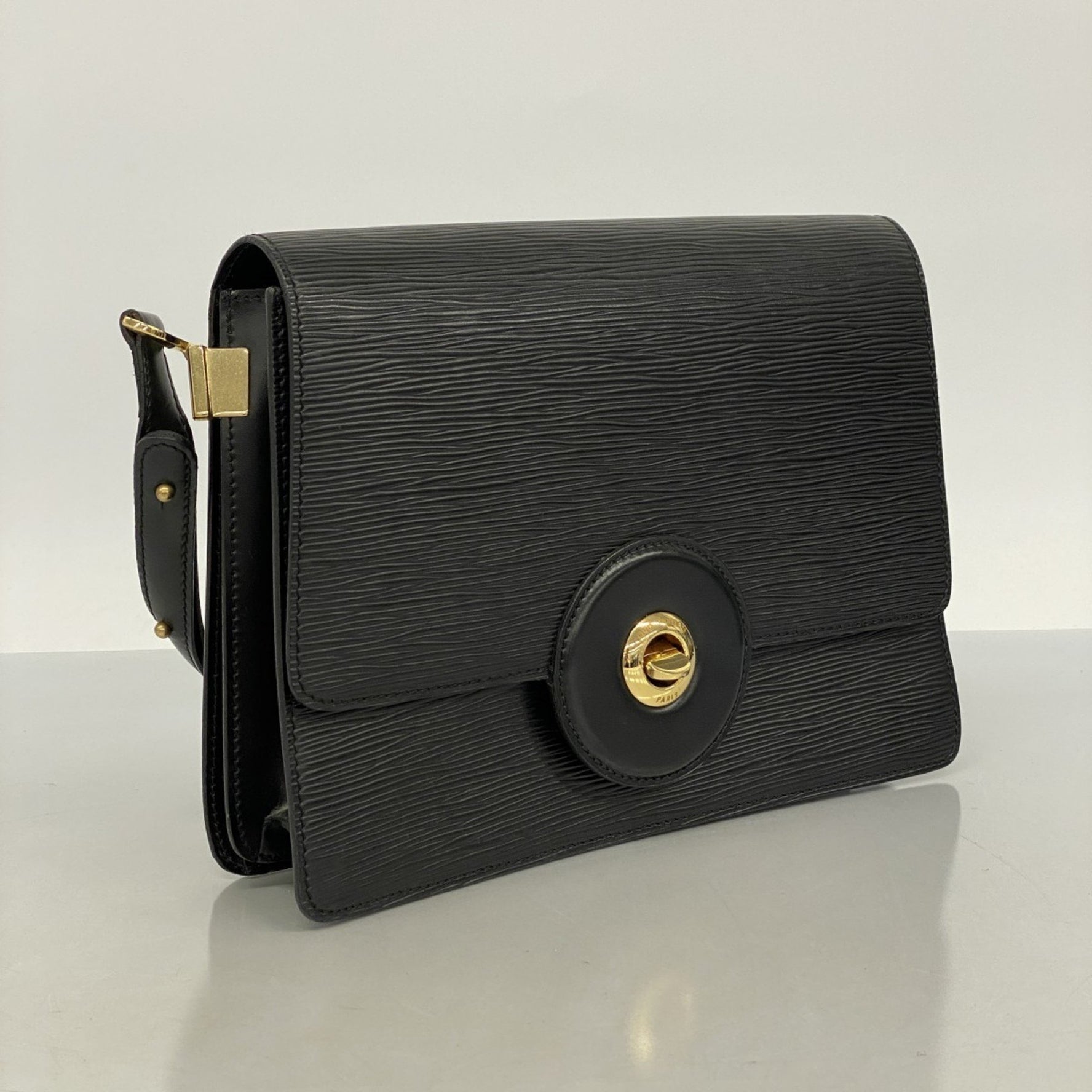 Louis Vuitton Epi Free Run Shoulder Bag