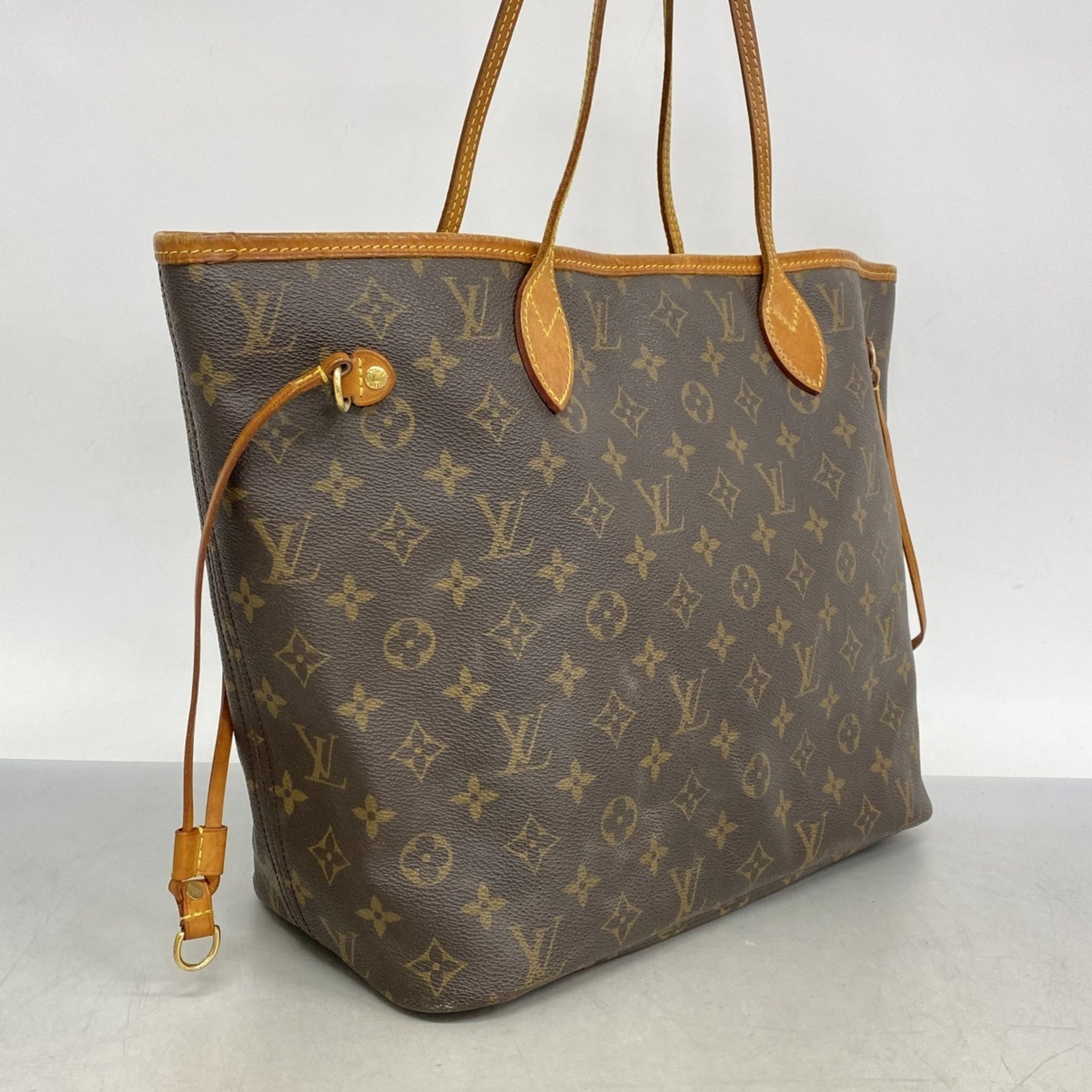 Louis Vuitton Monogram Neverfull MM Tote Bag
