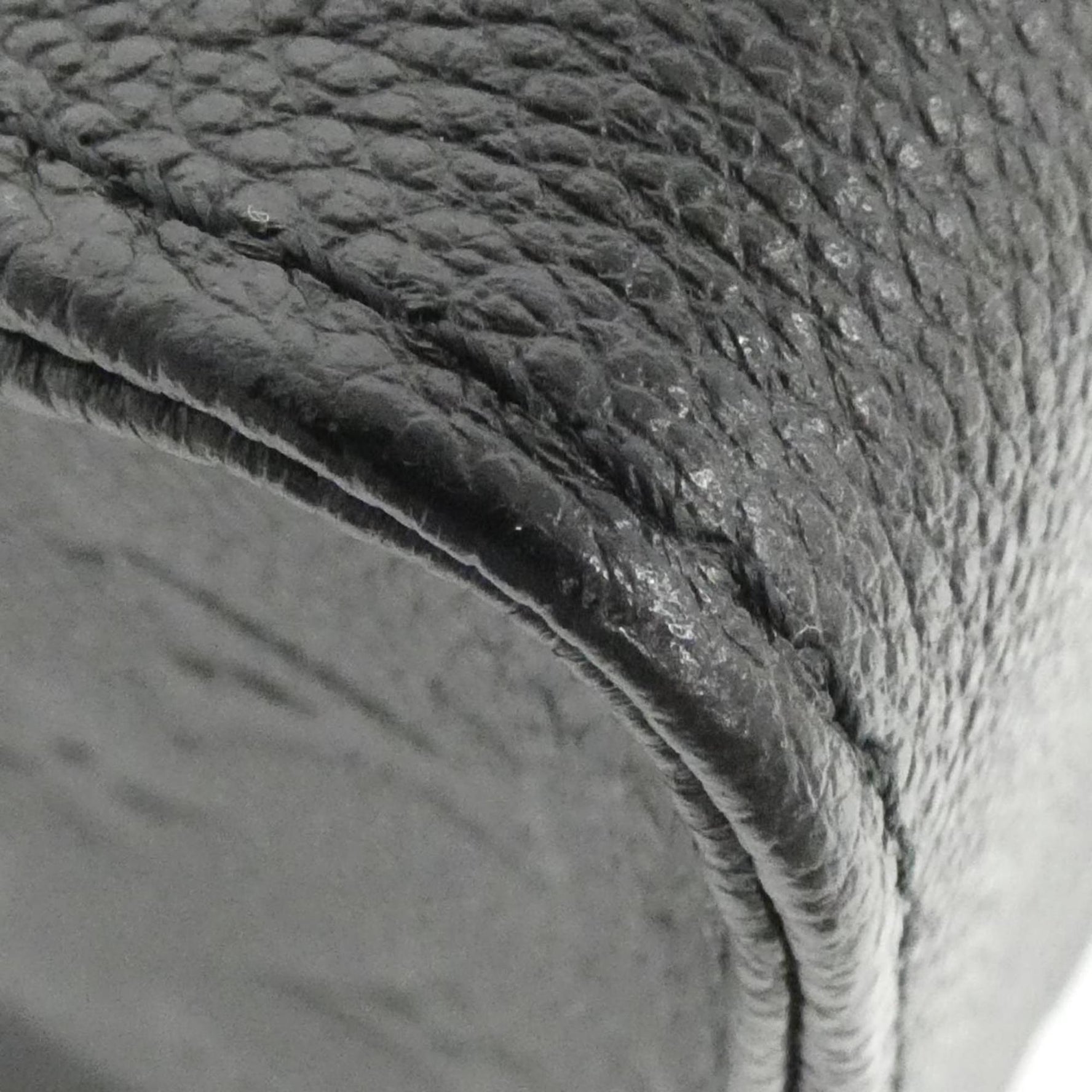 Louis Vuitton Monogram Empreinte On-the-Go GM Handbag