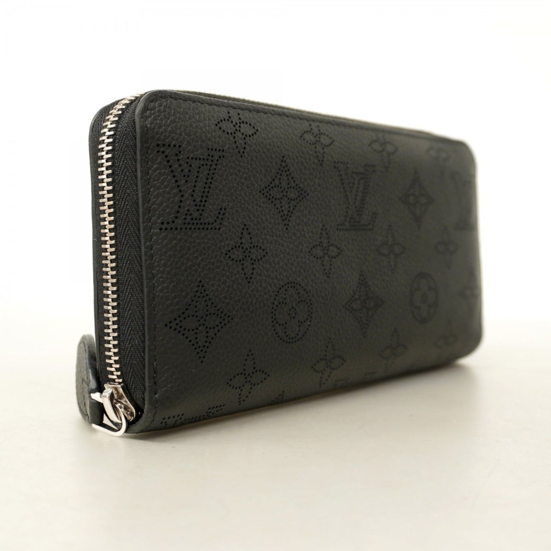Louis Vuitton Mahina Zippy Wallet