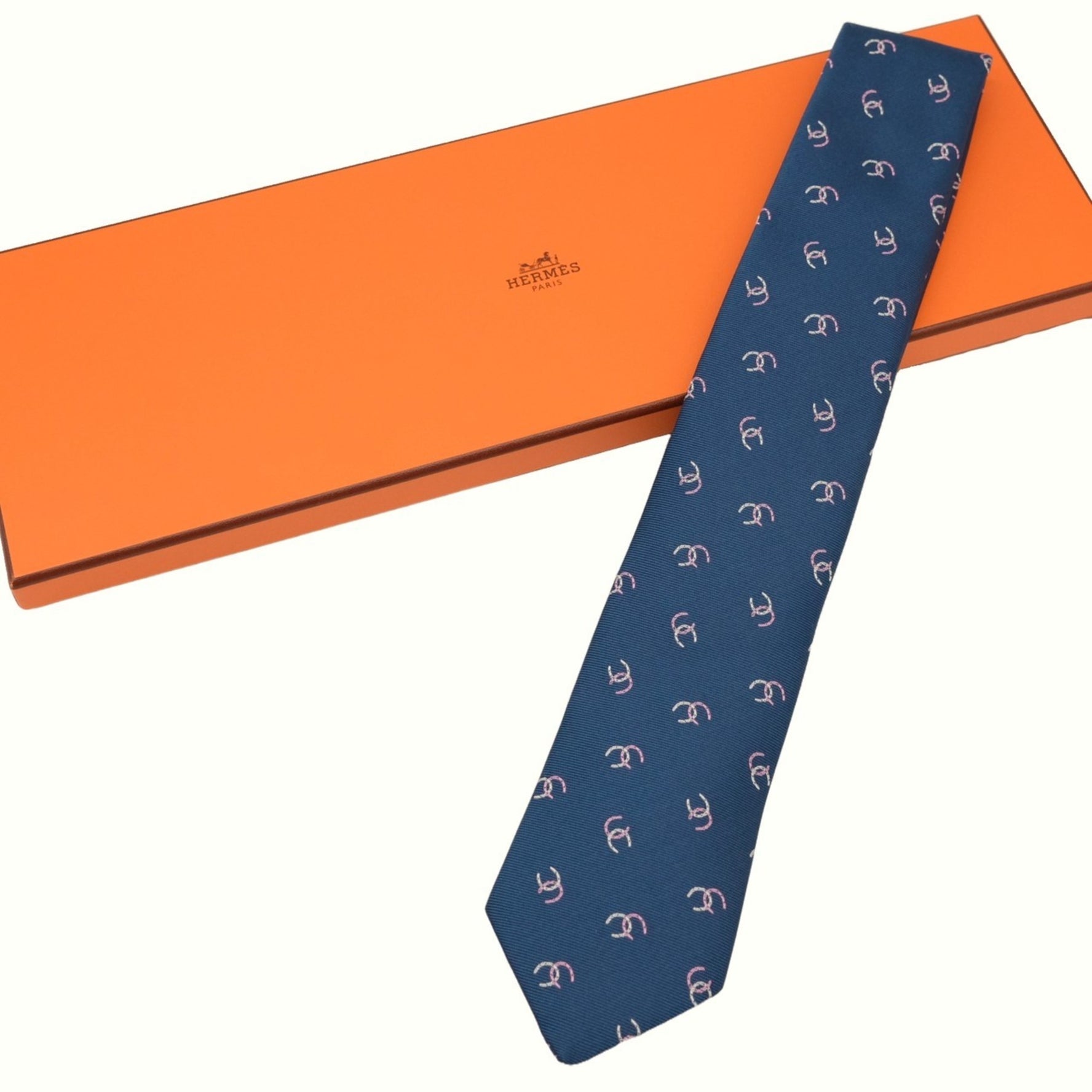HERMES Tie Horseshoe Lucky 100% Silk Blue Pink