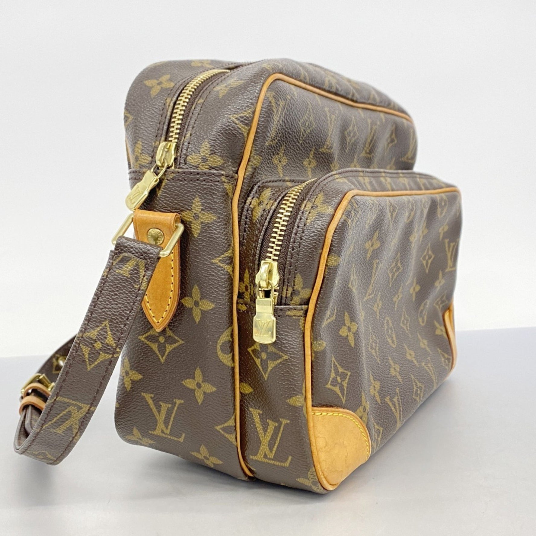 Louis Vuitton Monogram Nile Shoulder Bag M45244 Brown Women's
