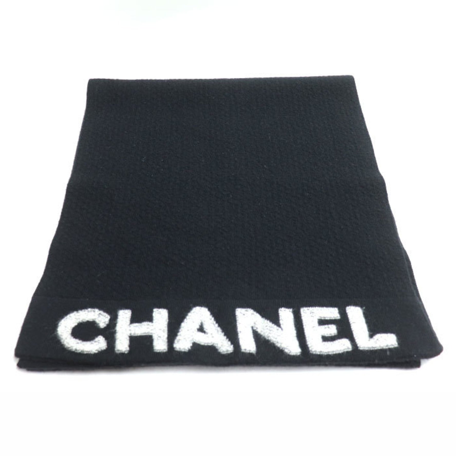 CHANEL Scarf, 70% Wool, 30% Cashmere
