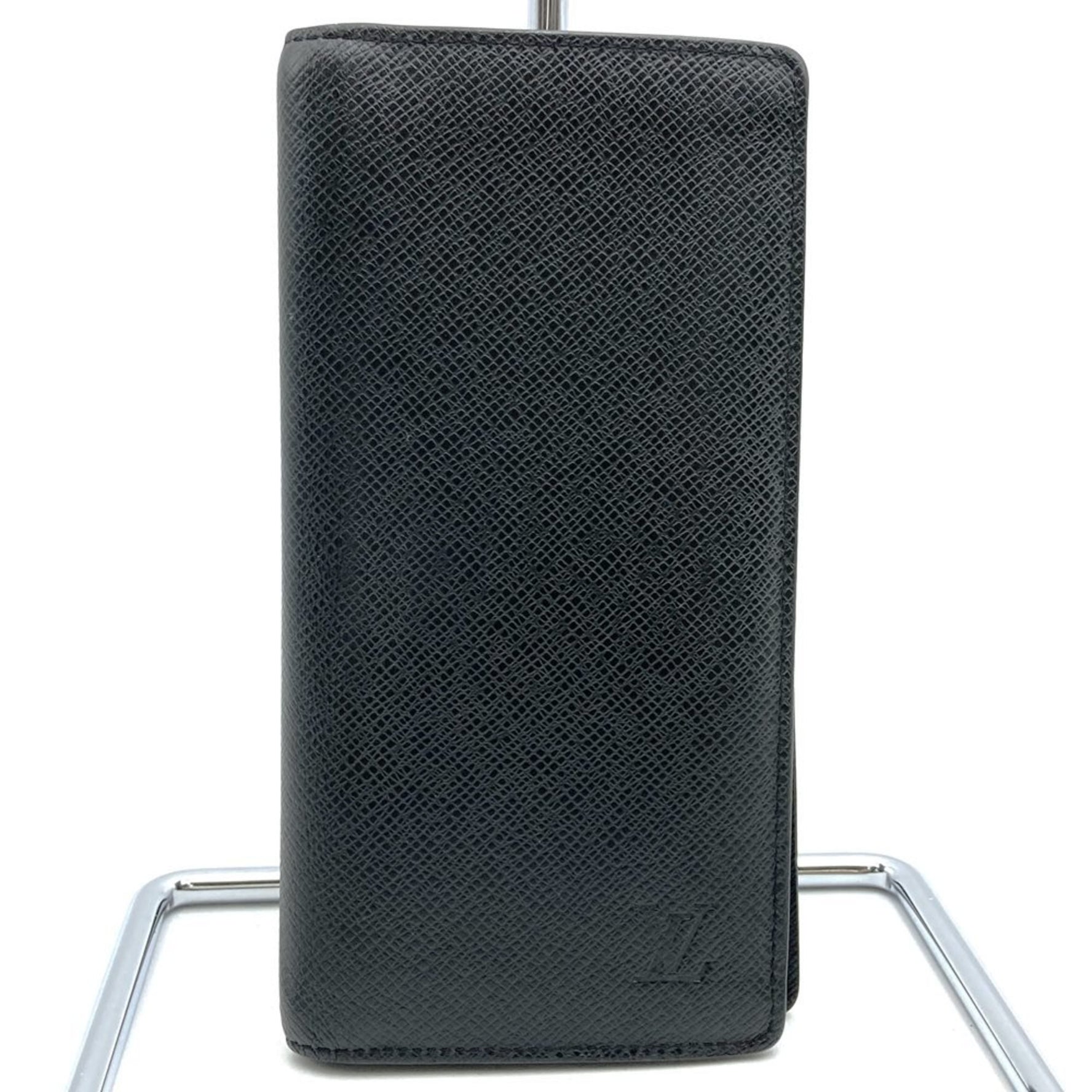 LOUIS VUITTON Portefeuille Brazza Wallet in Taiga