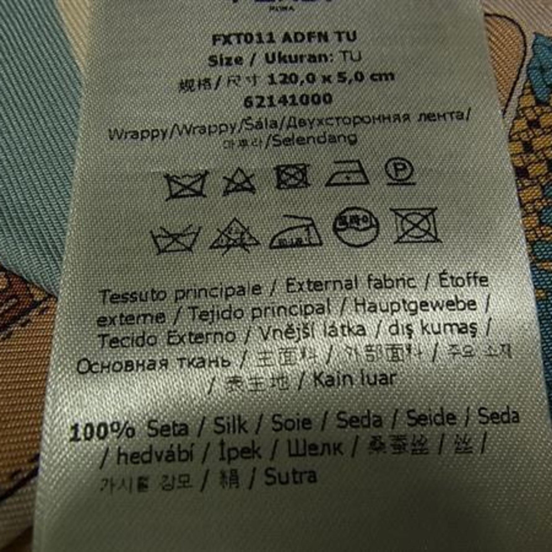 FENDI Wrappy Scarf Multicolor 100% Silk