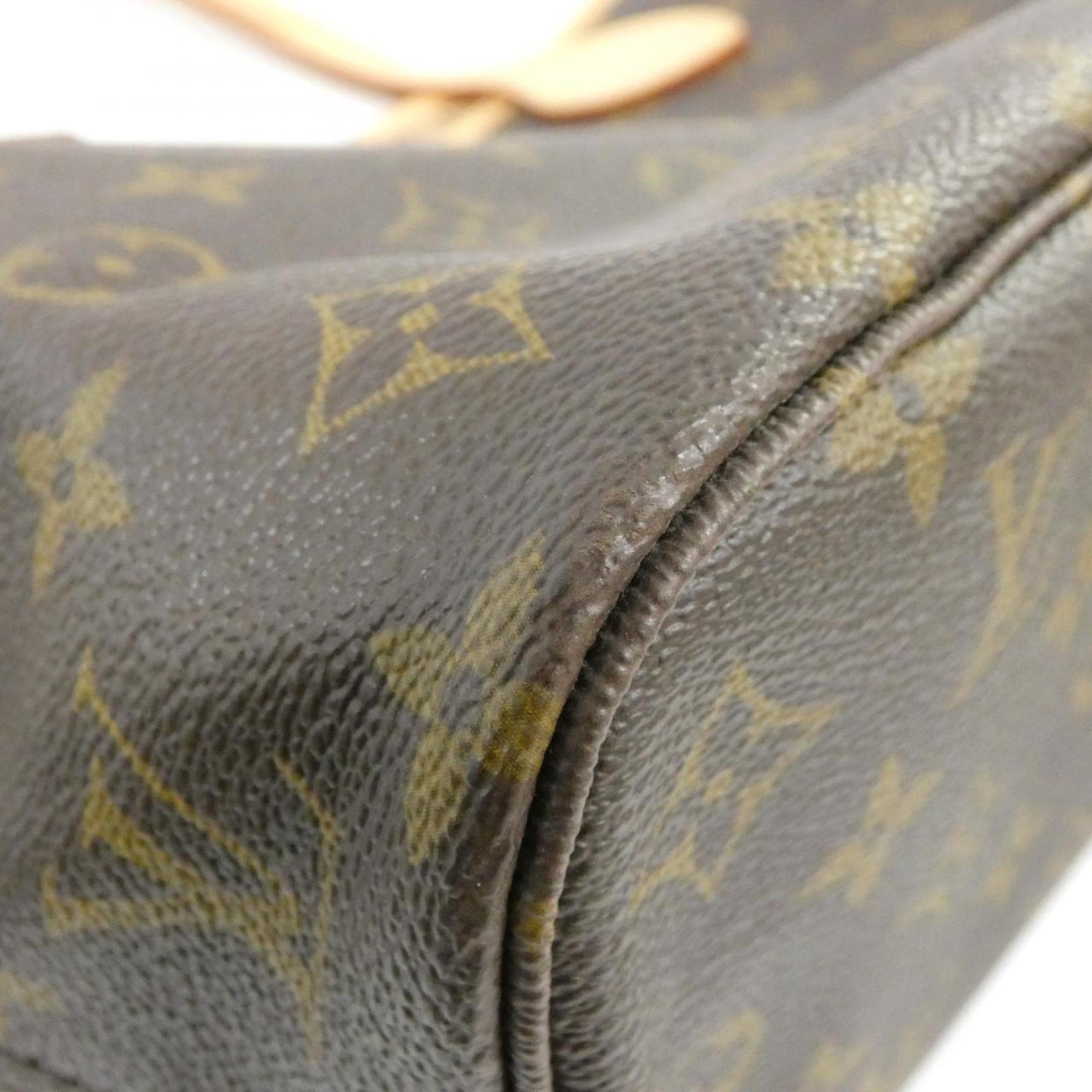 Louis Vuitton Monogram Neverfull PM Handbag