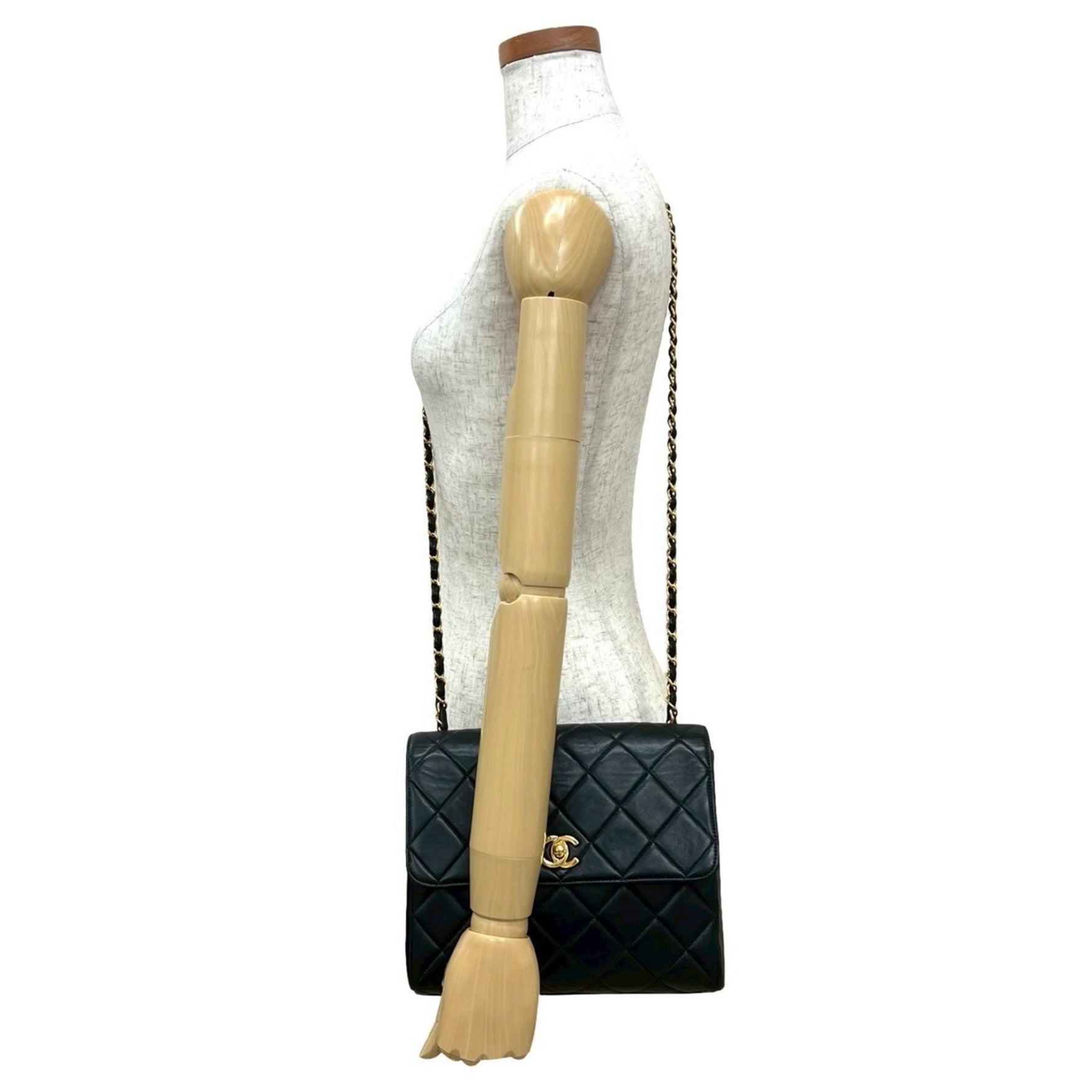 CHANEL Matelasse Coco Lambskin Leather Chain Shoulder Bag