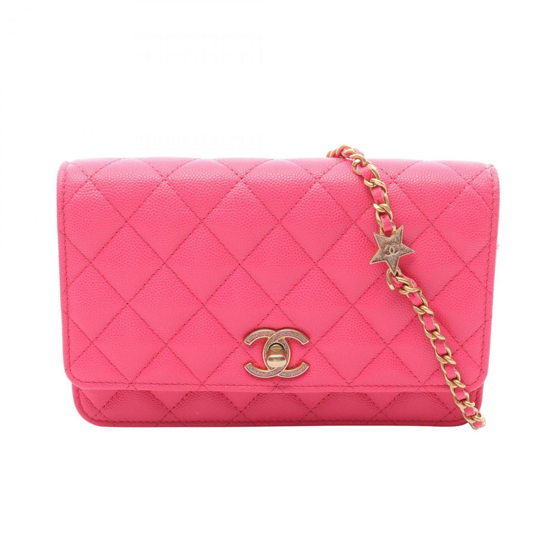 CHANEL Matelasse Shoulder Bag in Grained Calfskin Caviar