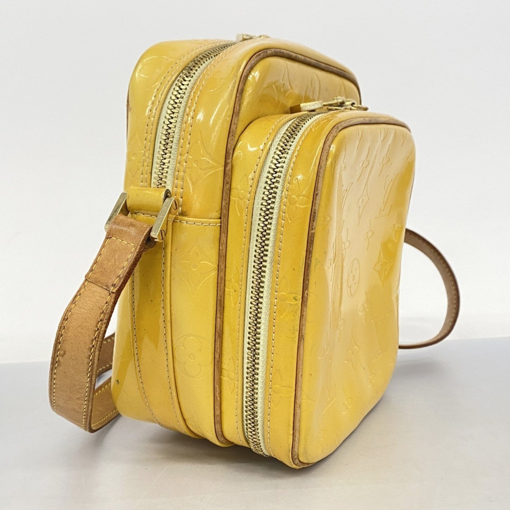Louis Vuitton Vernis Worcester Shoulder Bag M91075 Lime Yellow Women's
