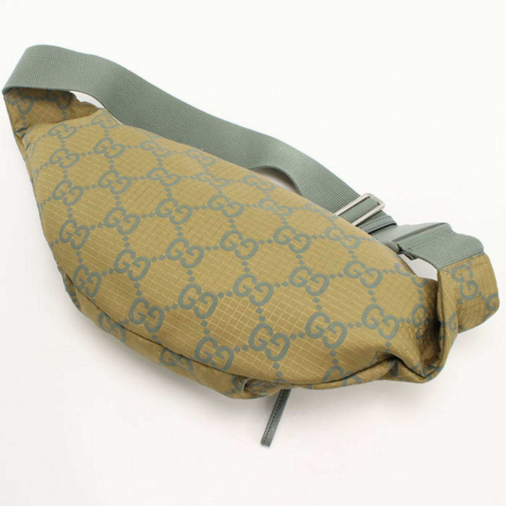 GUCCI GG Ripstop Belt Bag in
