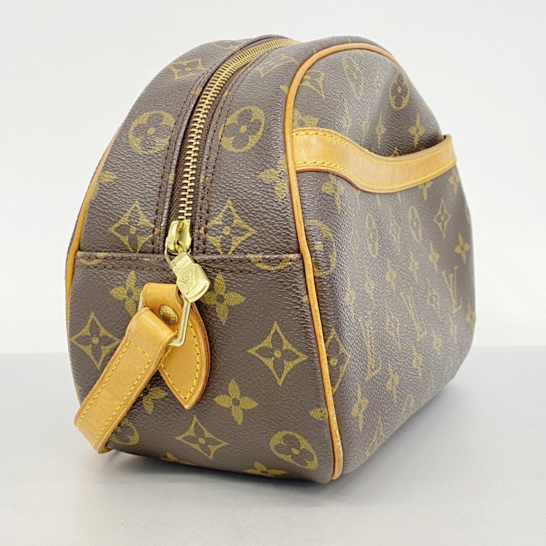 Louis Vuitton Monogram Blois Shoulder Bag M51221 Brown Women's