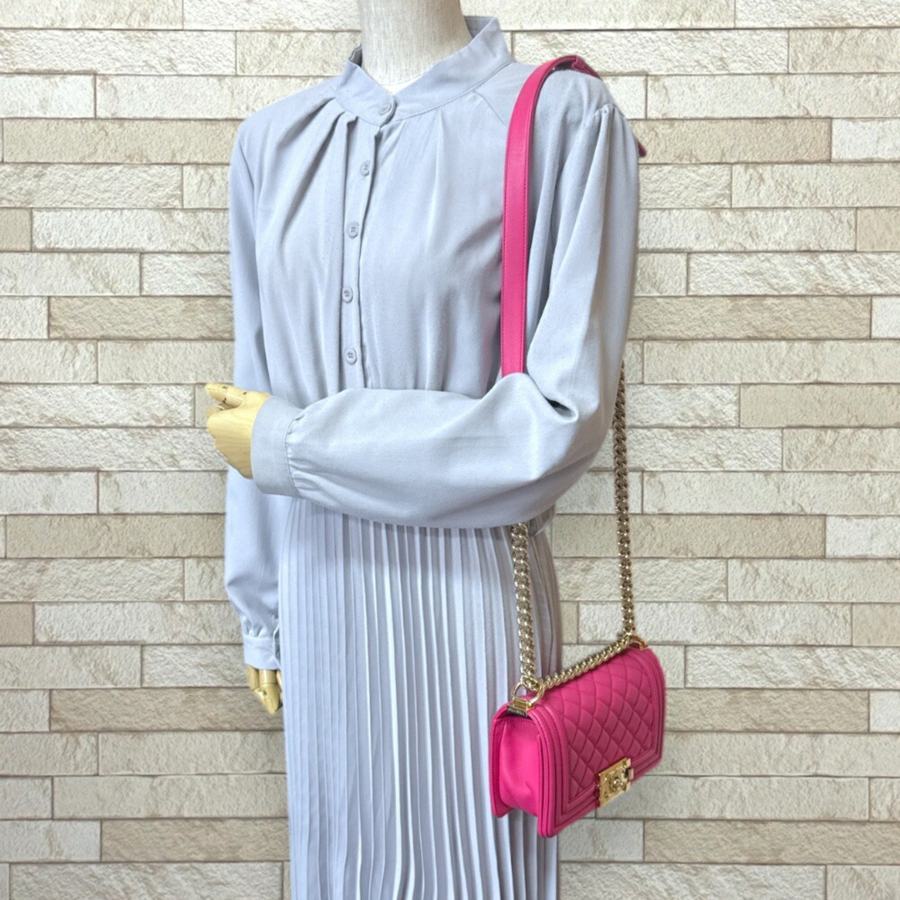 CHANEL BOY SHOULDER BAG LEATHER CHAIN