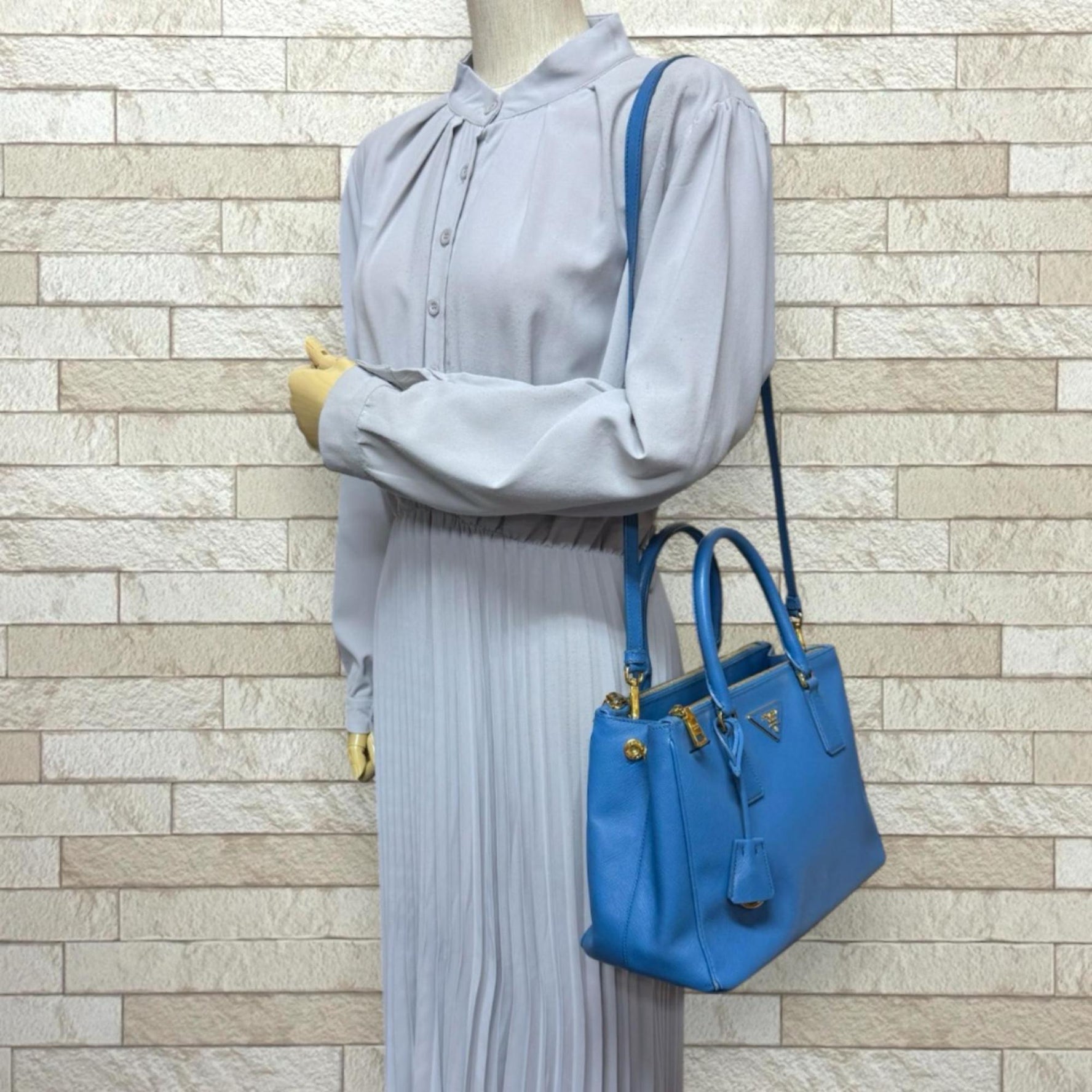 Prada Galleria Saffiano Shoulder Bag, Leather