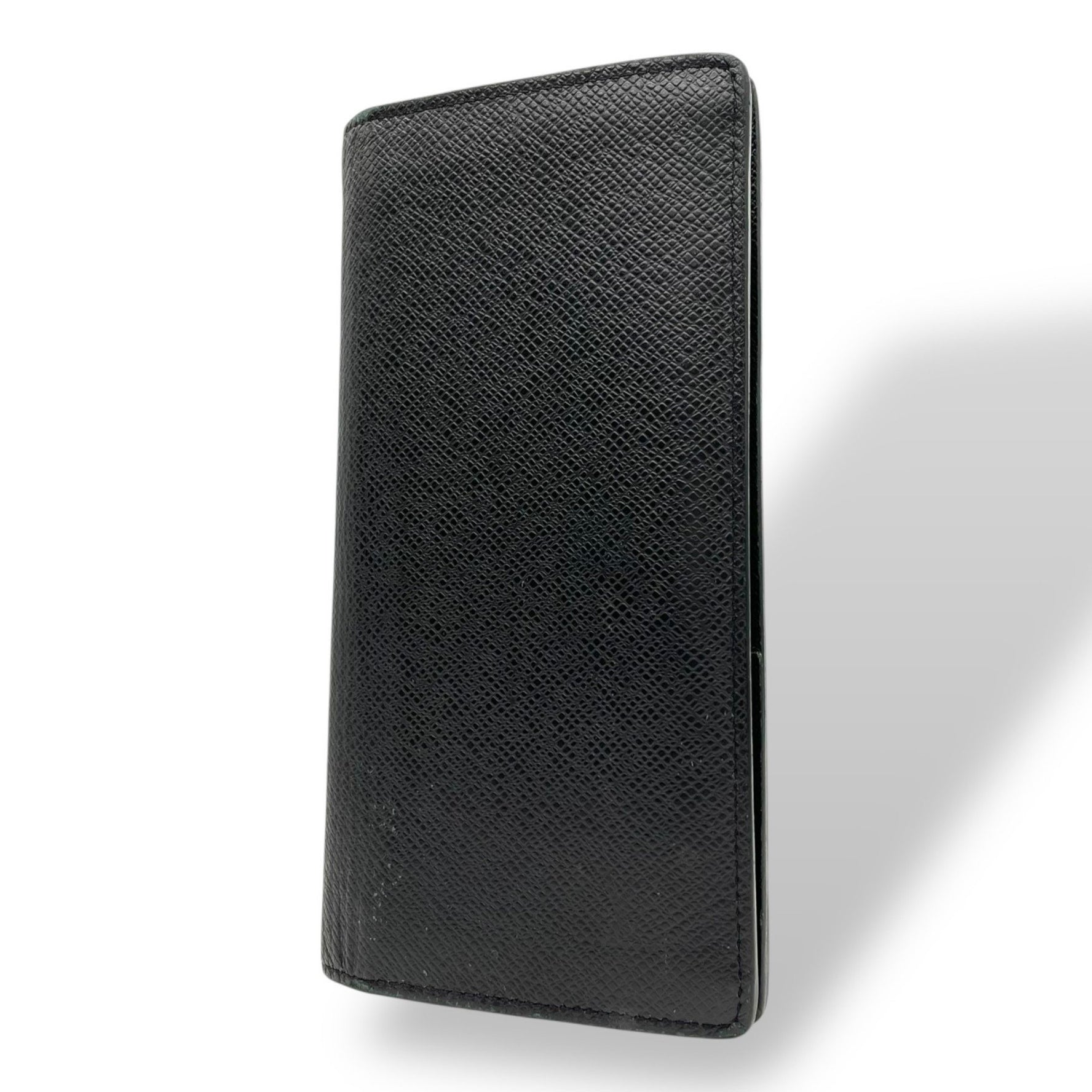 LOUIS VUITTON Taiga Portefeuille Brazza Bifold Long Wallet Leather with Silver Hardware