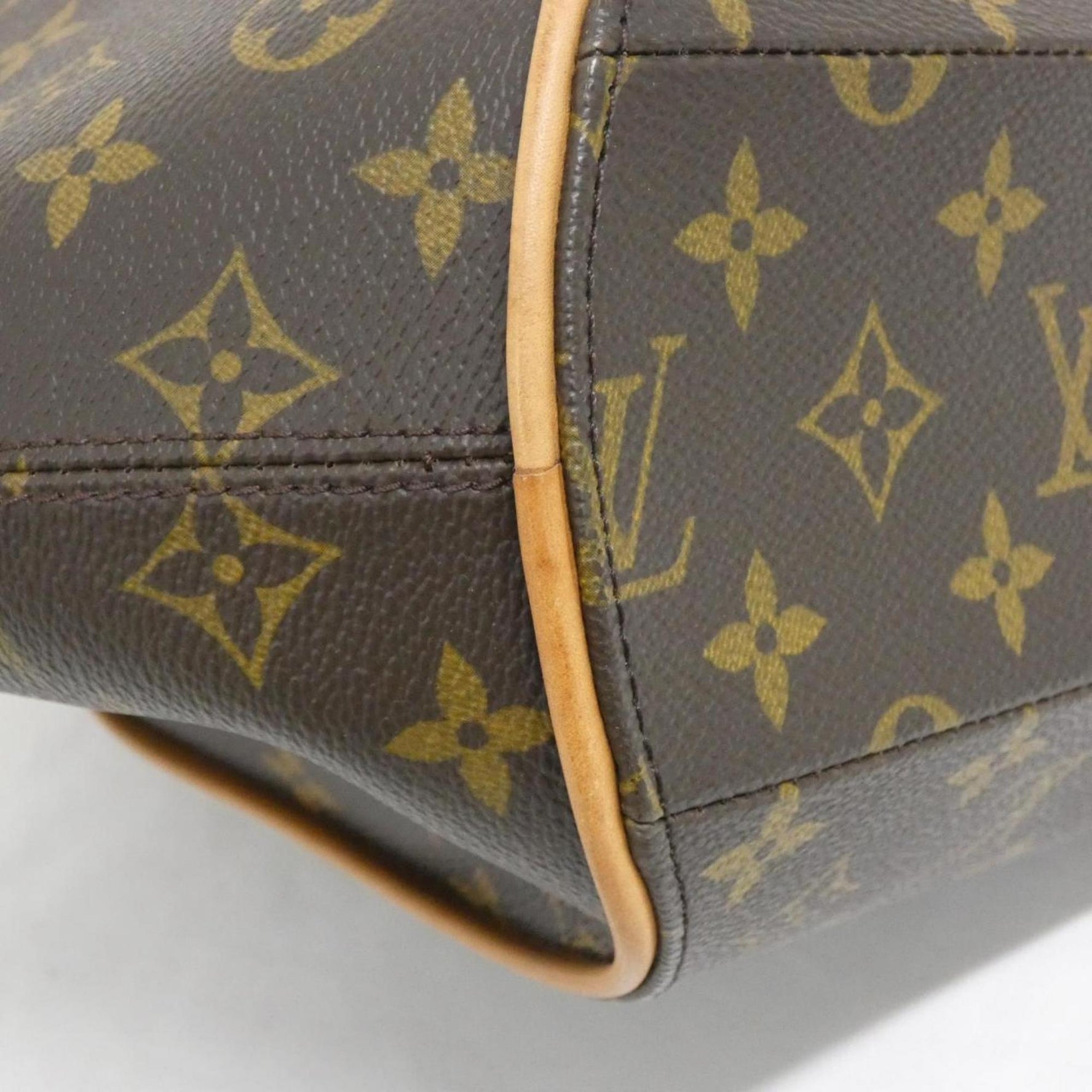 Louis Vuitton Monogram Ellipse MM Handbag