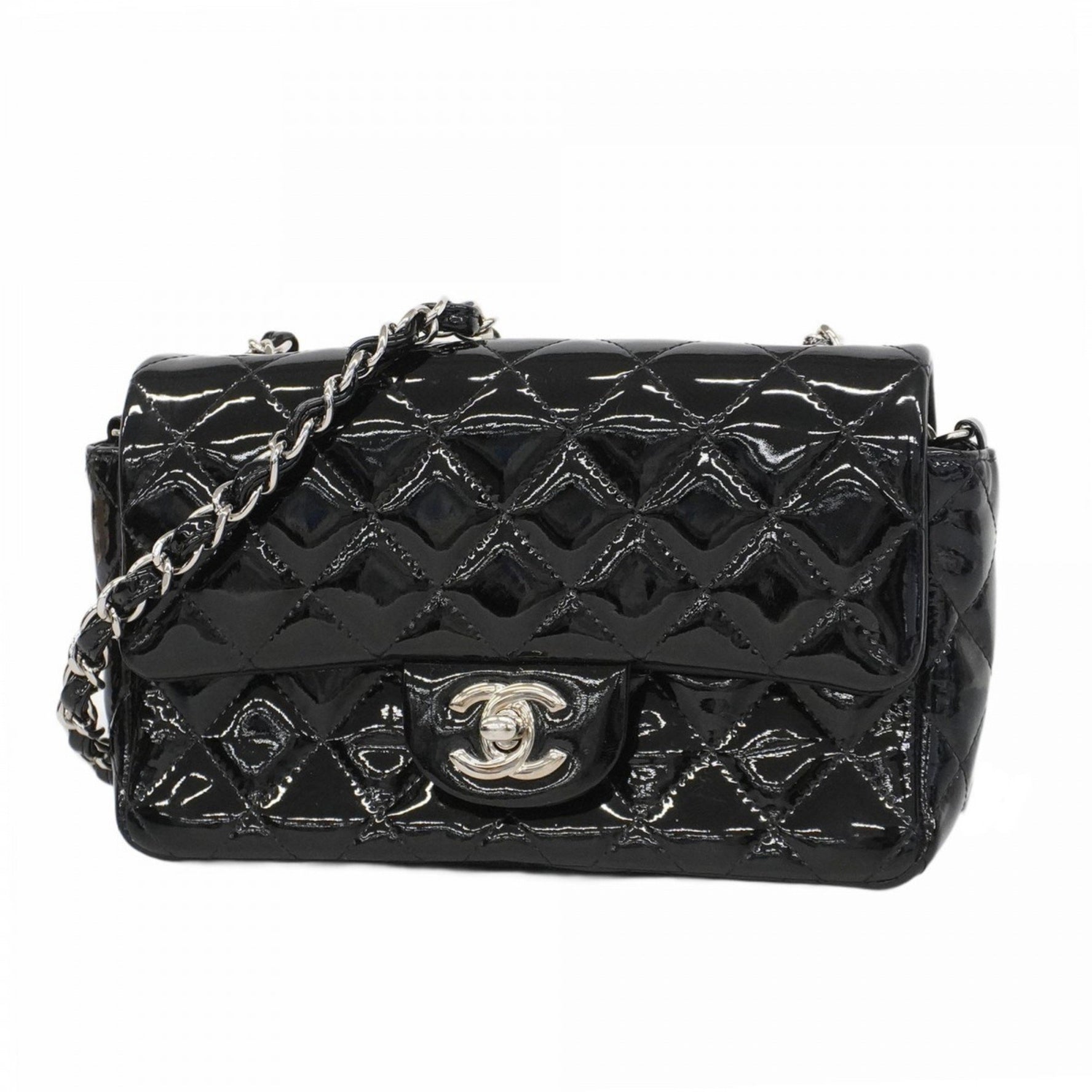 Chanel Matelasse Chain Shoulder Bag in Patent Leather, Black, Women's, P1137370