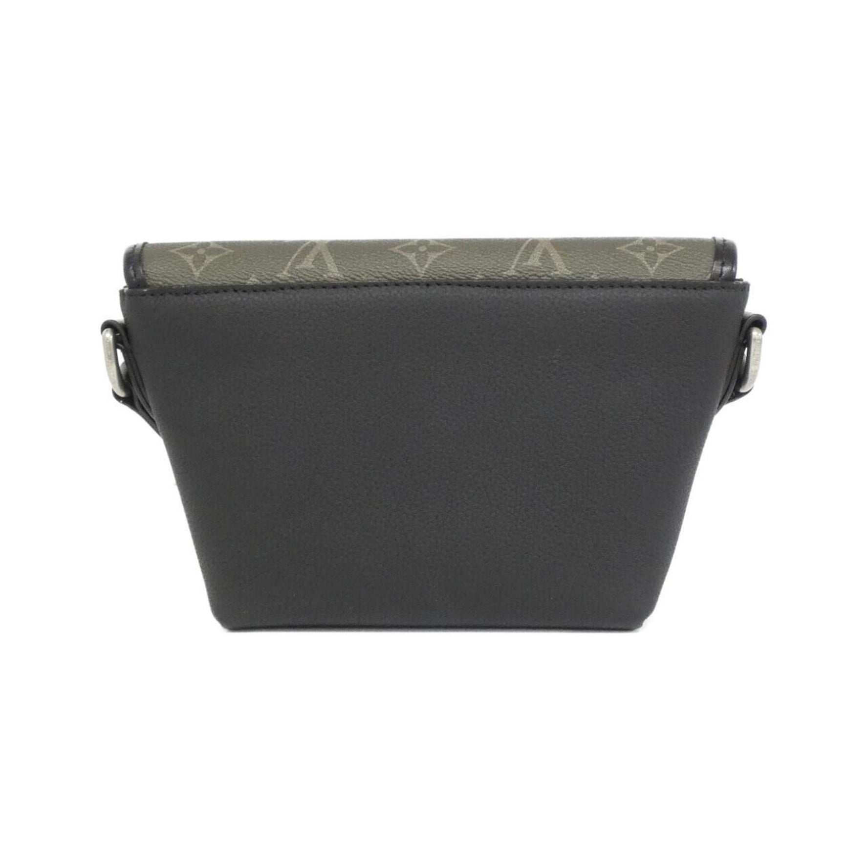 Louis Vuitton Pulse Wearable Wallet Shoulder Bag