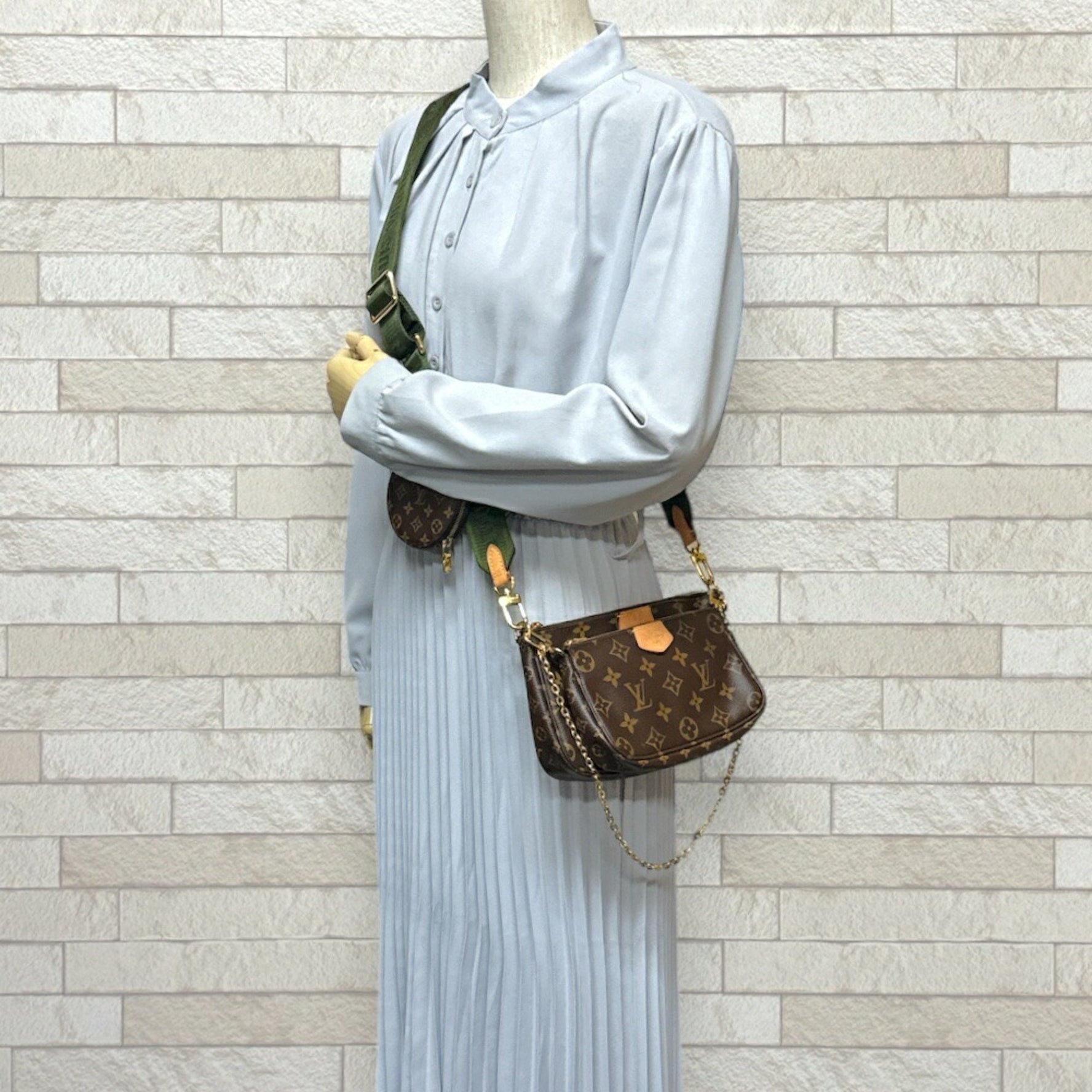 Louis Vuitton Monogram Shoulder Bag Brown,Khaki,Monogram