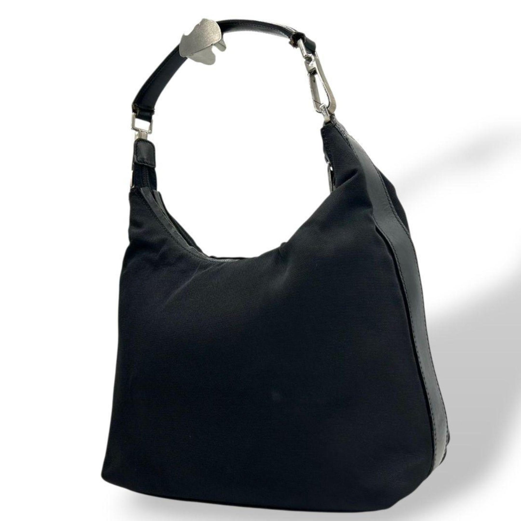 Gucci handbag, one-shoulder, nylon and leather, tote bag, shoulder silver hardware, 002058
