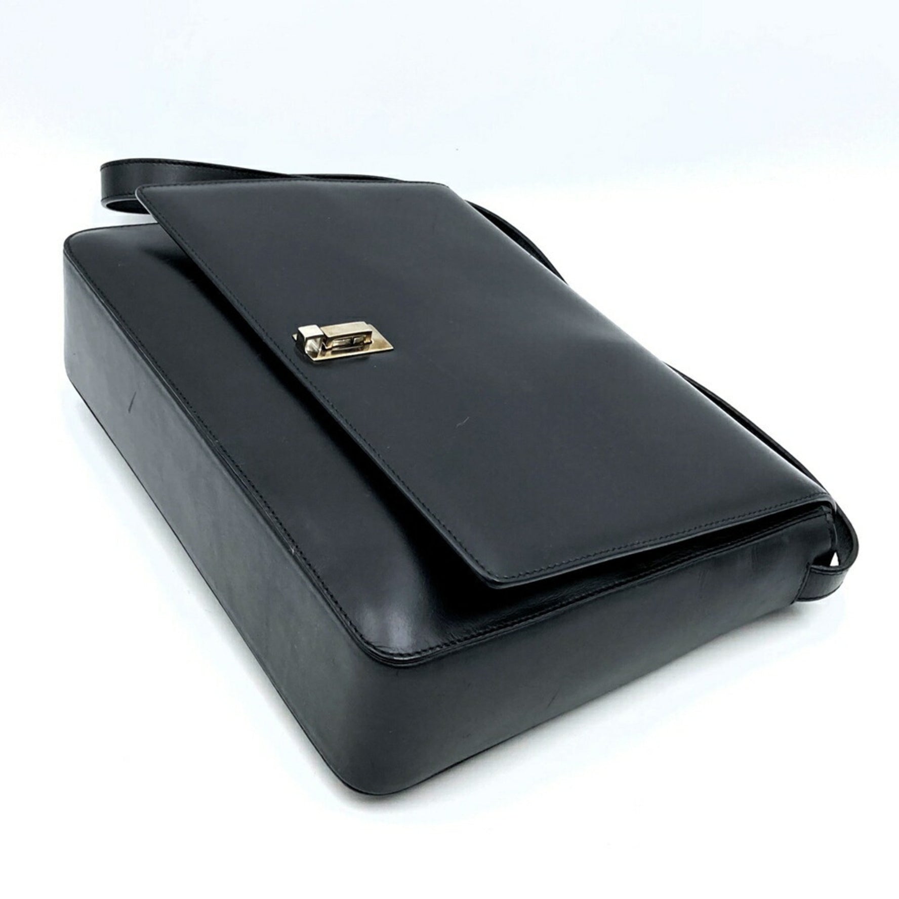 GUCCI 001 3071 Shoulder Bag in Leather with Mirror and Bill Compartment