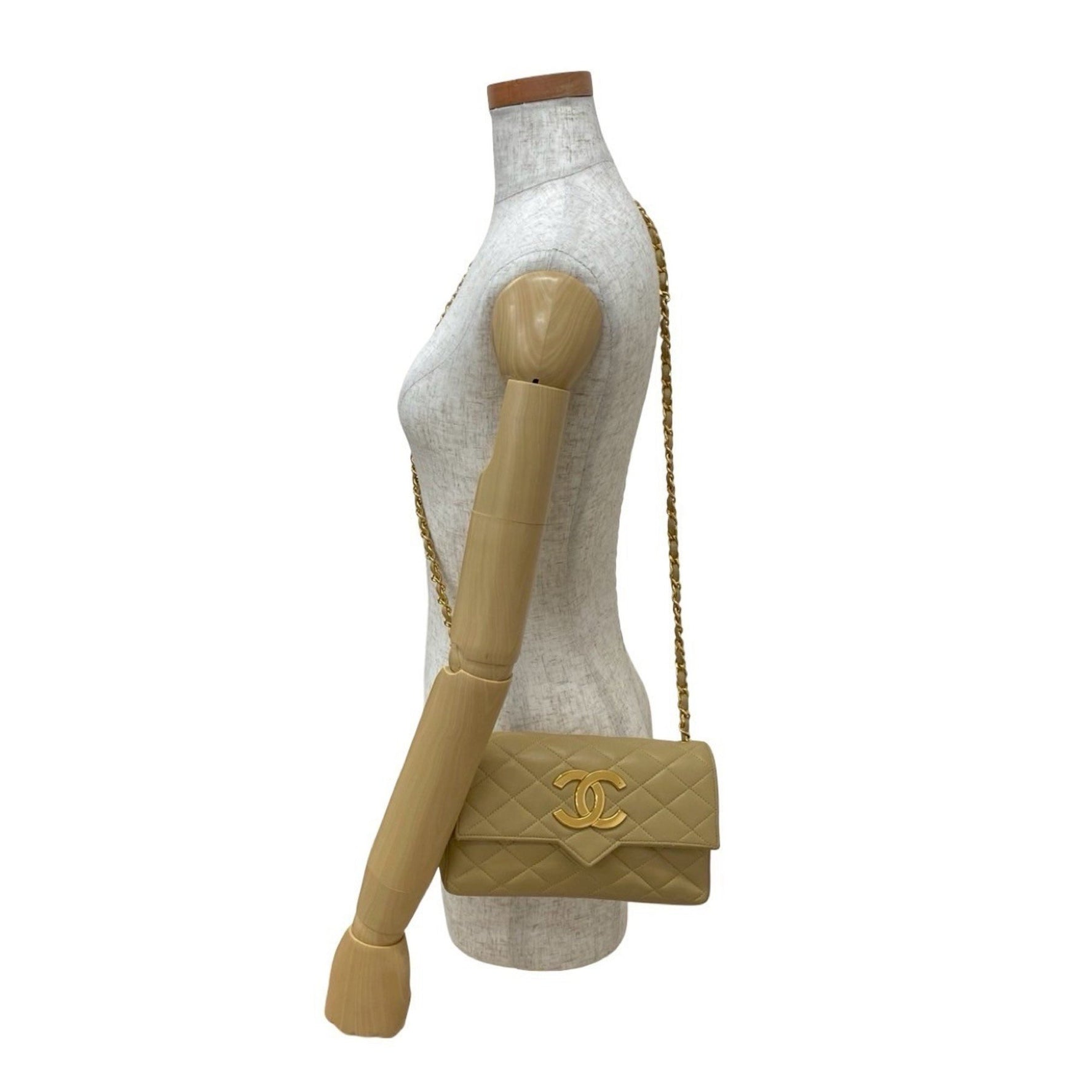 Seal No. 0 CHANEL Vintage Matelasse Coco Mark Lambskin Chain Shoulder Bag -1136