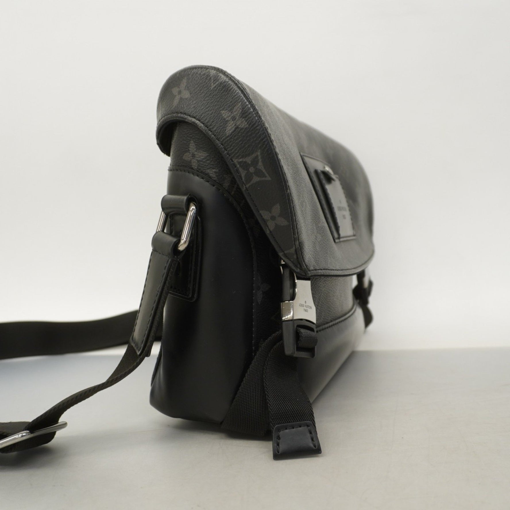 Louis Vuitton Monogram Eclipse Voyage PM Shoulder Bag M40511 Black Men's