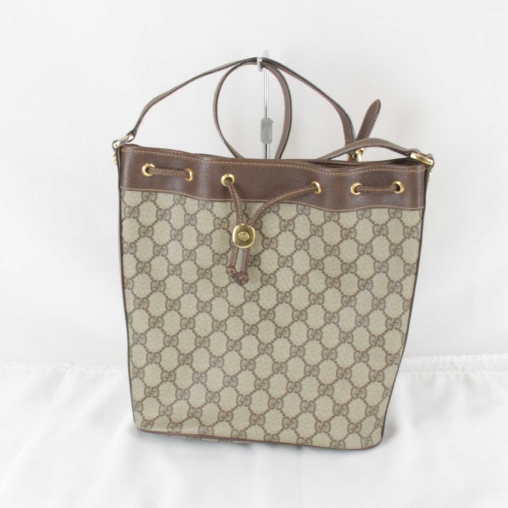 GUCCI Old 001.115.6179 4023 Shoulder Bag GG Supreme Canvas