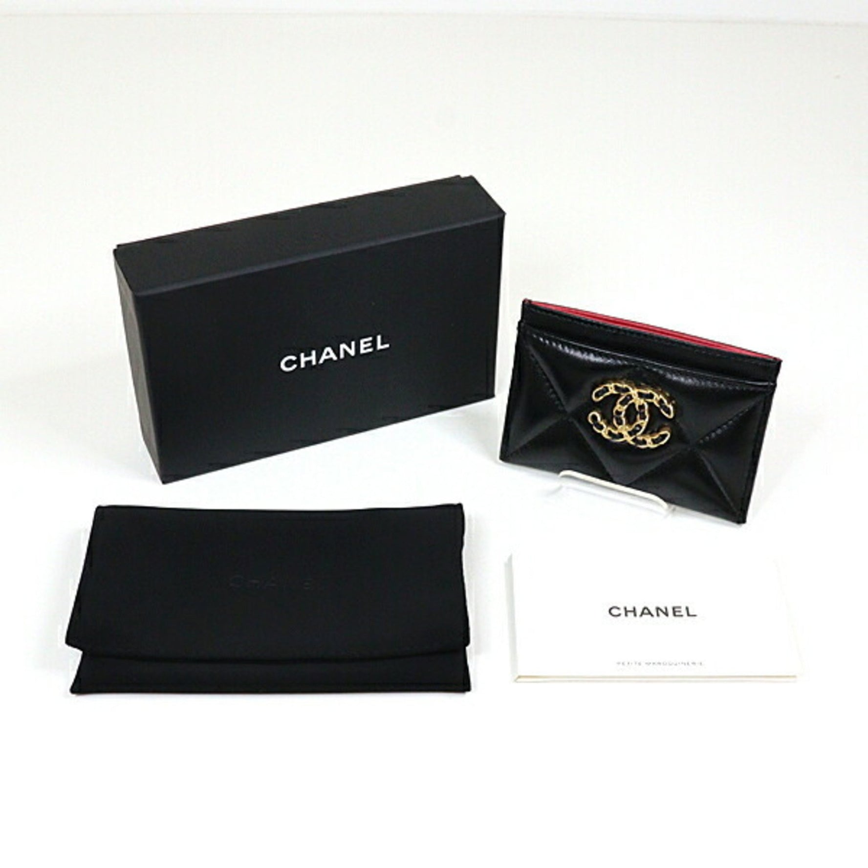 CHANEL Chanel 19 Card Case Lambskin Black AP1167