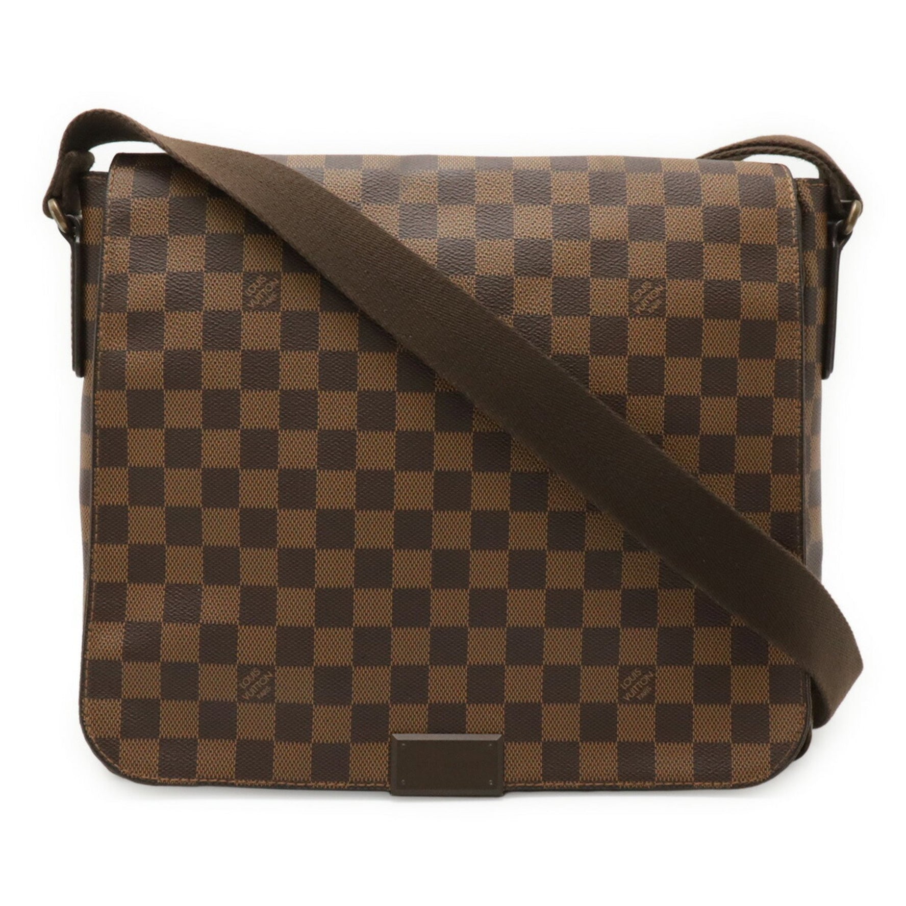 LOUIS VUITTON Damier District MM Shoulder Bag