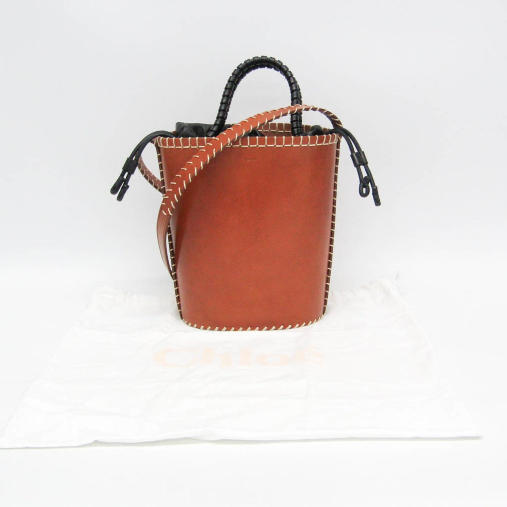 Chloé LOELA Small Bucket Leather Baguette Bag,Shoulder Bag