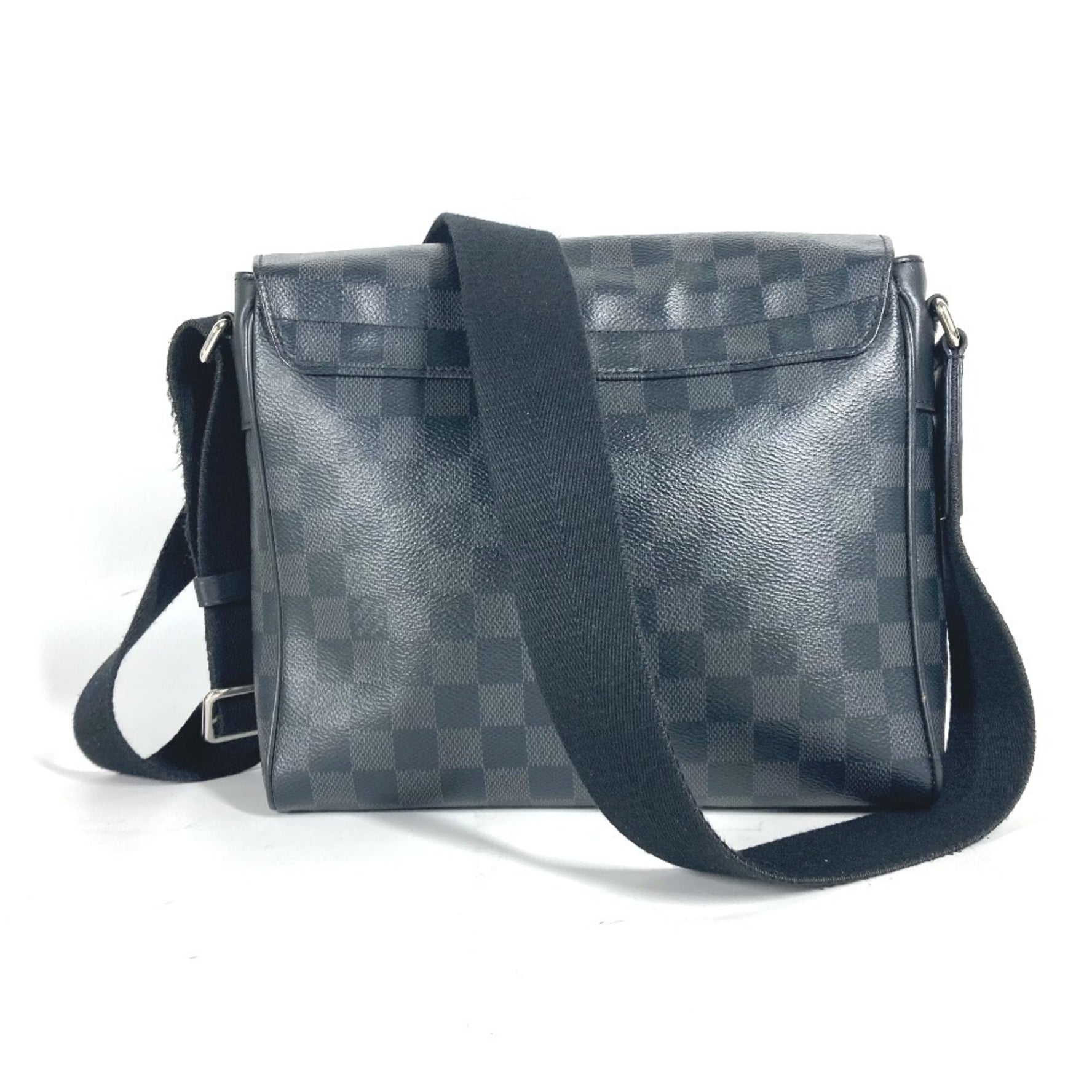 Louis Vuitton Damier Graphite District PM NM Crossbody Bag Flap Shoulder Canvas Men's