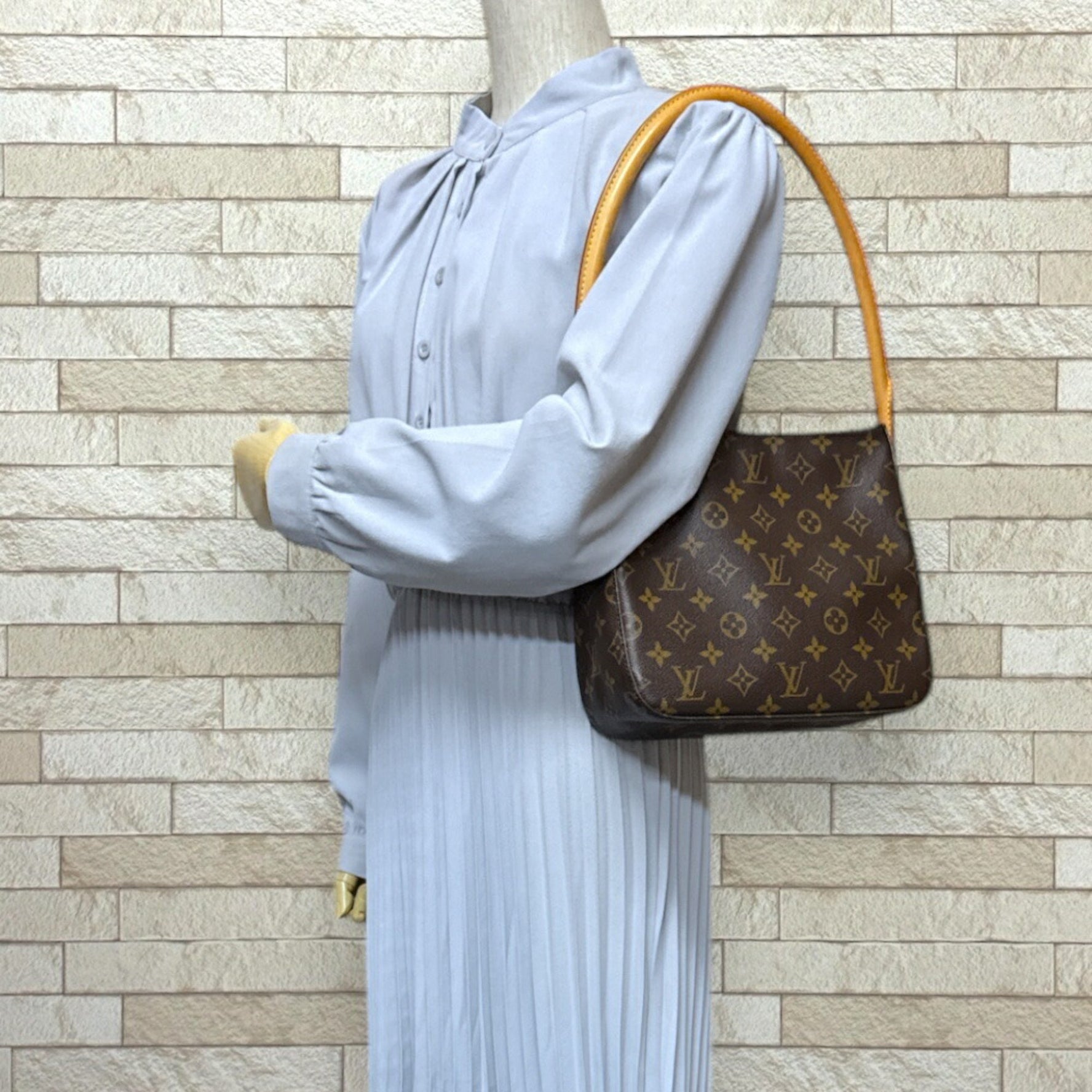 Louis Vuitton Looping MM Monogram Shoulder Bag Canvas M51146 Brown Women's LOUIS VUITTON
