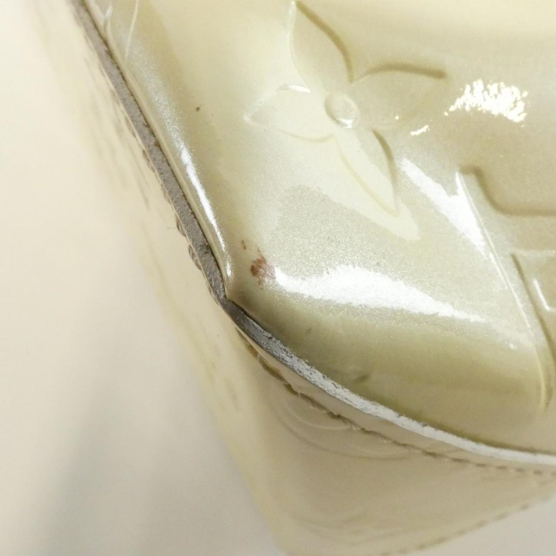 Louis Vuitton Vernis Lead PM Handbag