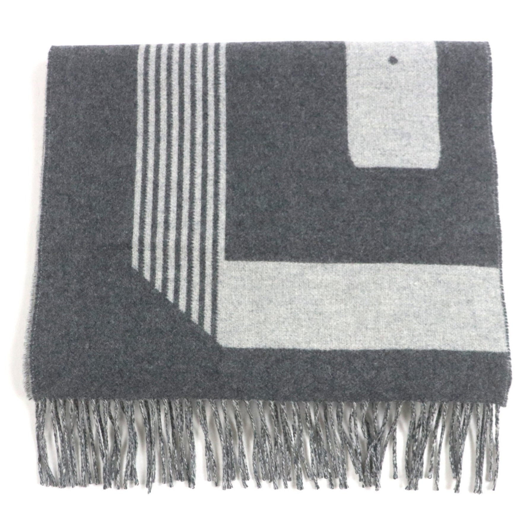 HERMES Sangle à Boucle 100% Cashmere Antogracito Gris Clair Fringed Scarf, Made in England, with Box