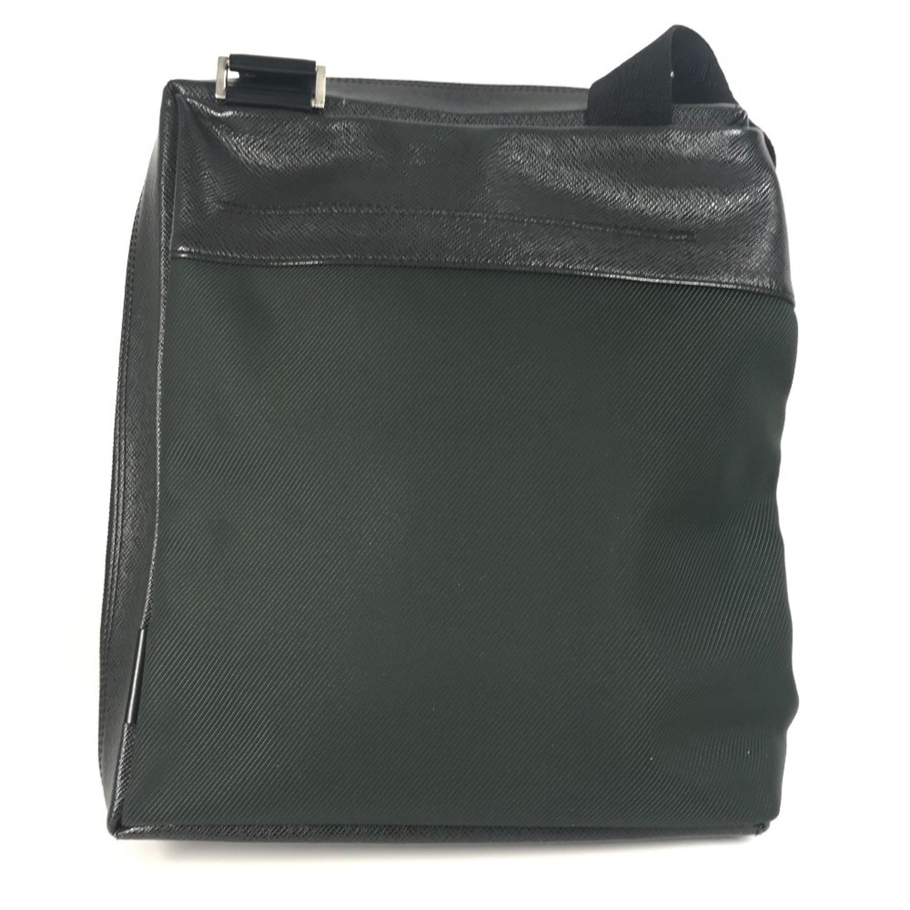 LOUIS VUITTON Taiga Beluga Crossbody Pochette Shoulder Bag in Leather and Nylon, Khaki, Women