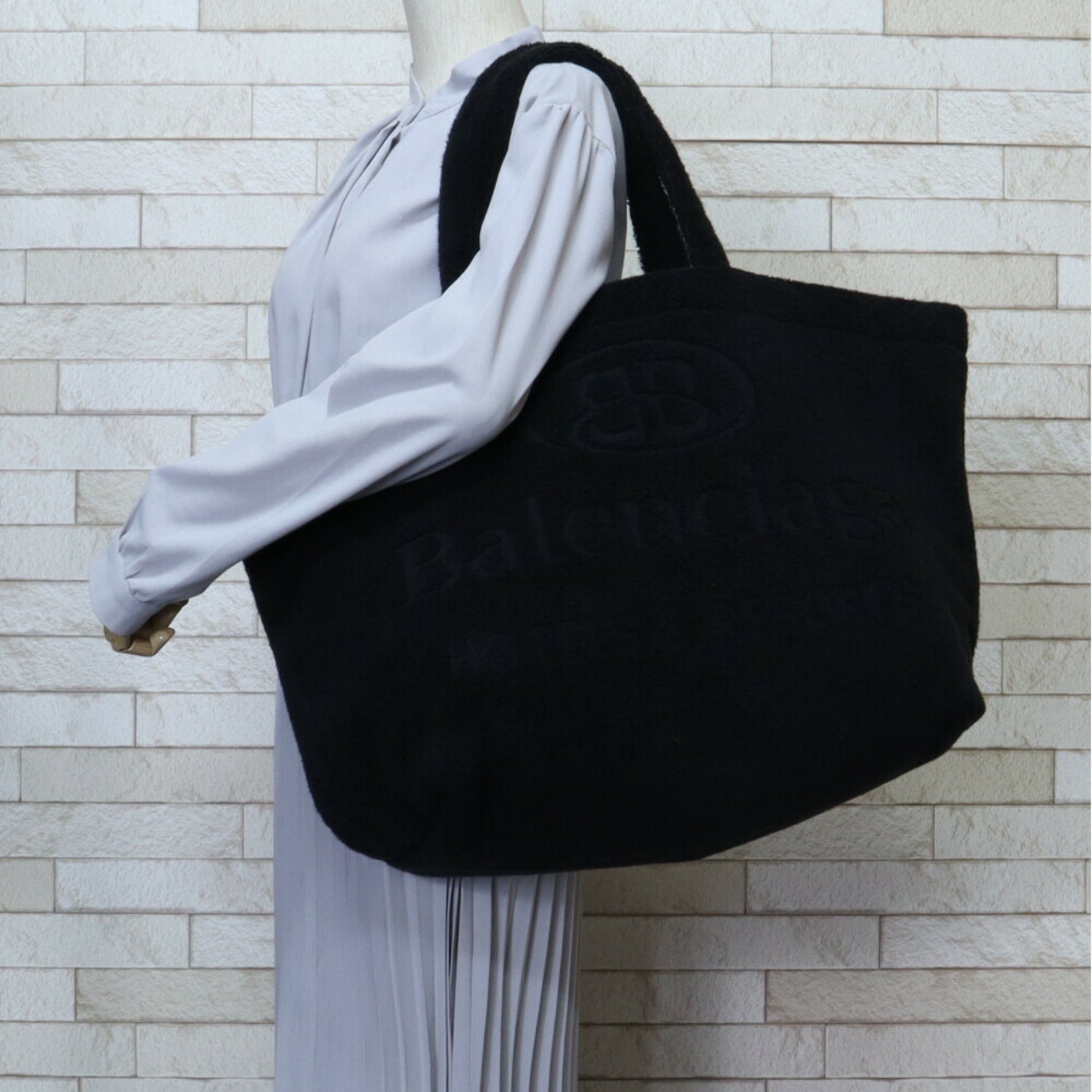 Balenciaga Women's Fabric Tote Bag Black