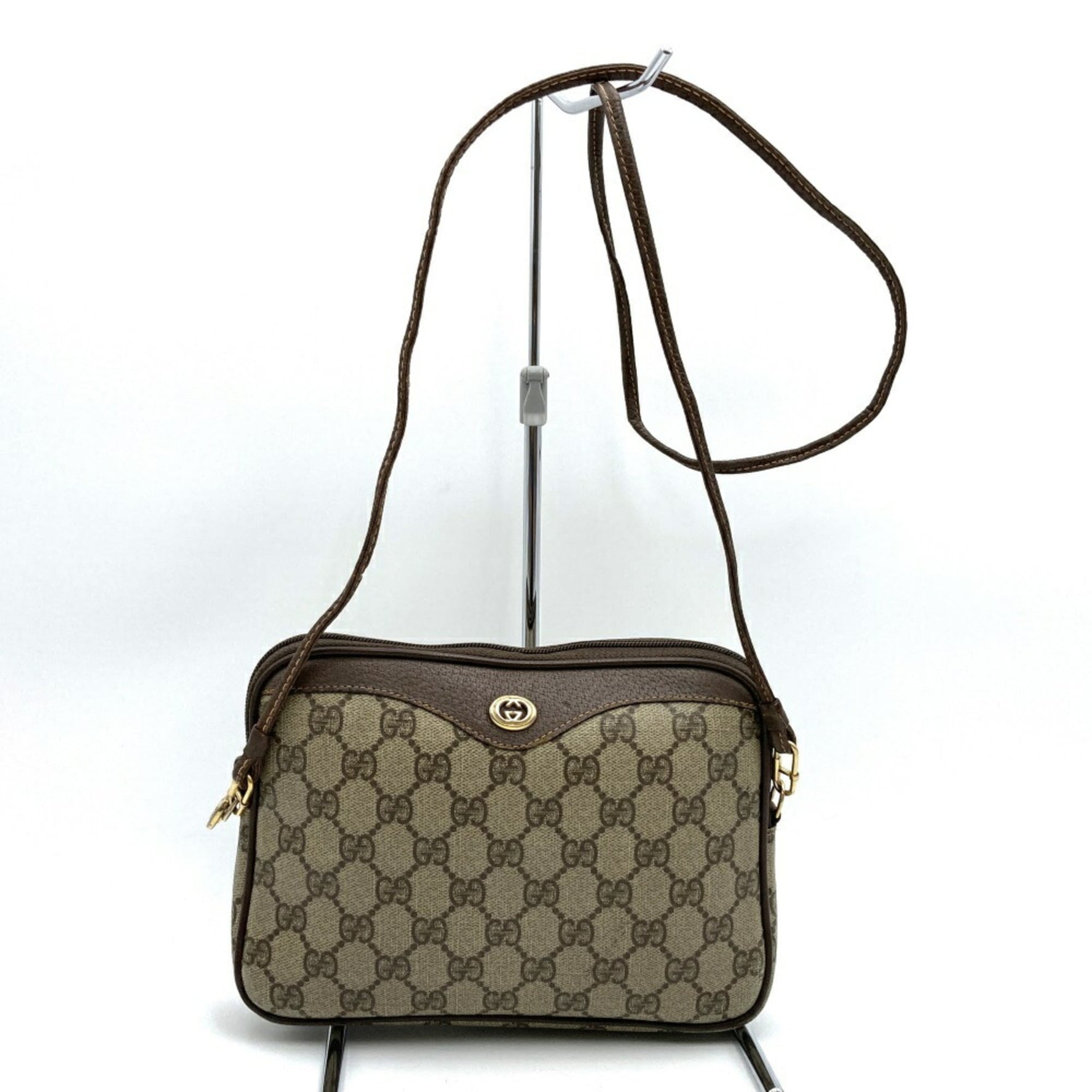 GUCCI Old Shoulder Bag Pochette GG Supreme Leather