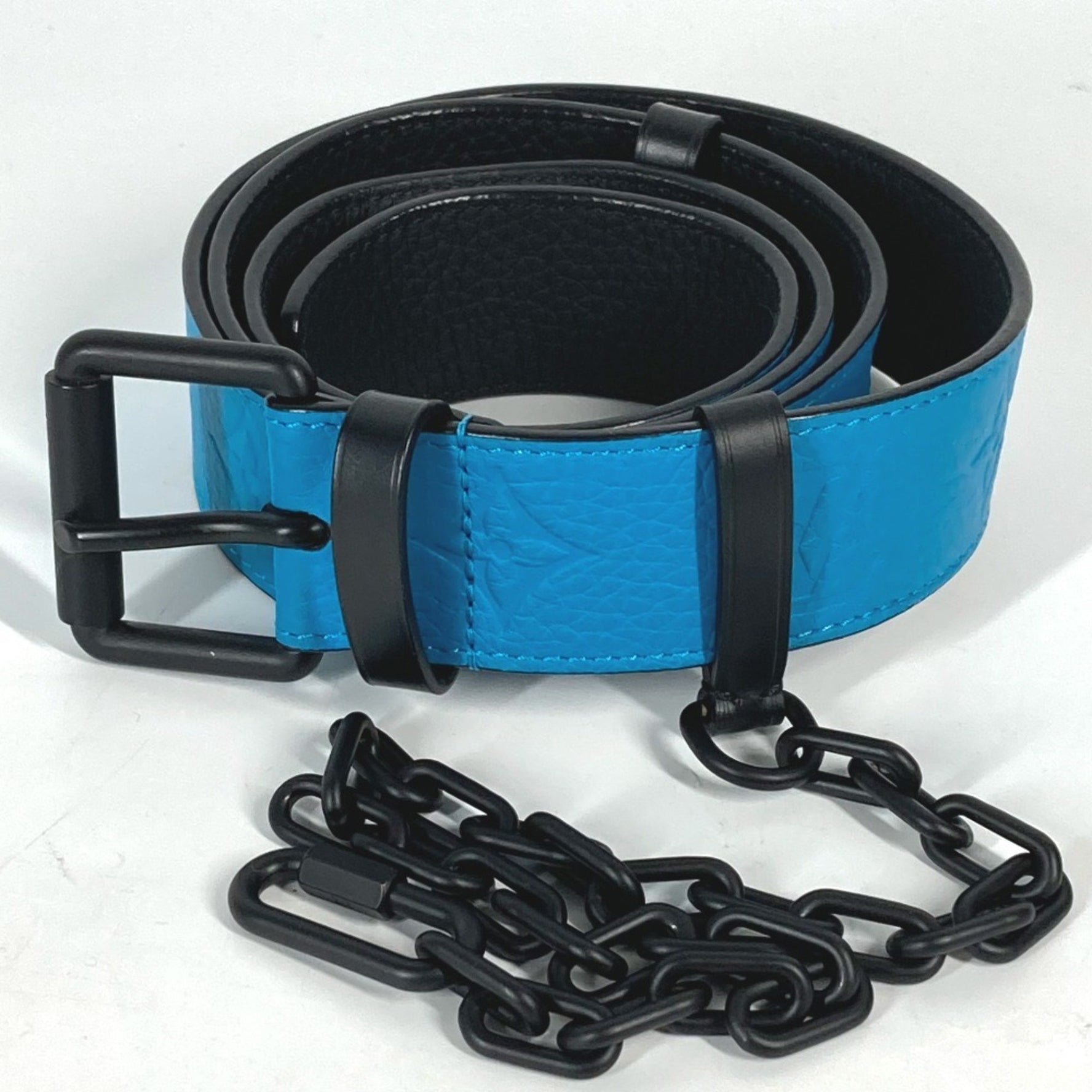 LOUIS VUITTON MP207T Virgil Abloh Monogram Santur Signature Chain Carabiner Belt in Taurillon Clemence Leather, Men's, Turquoise Blue