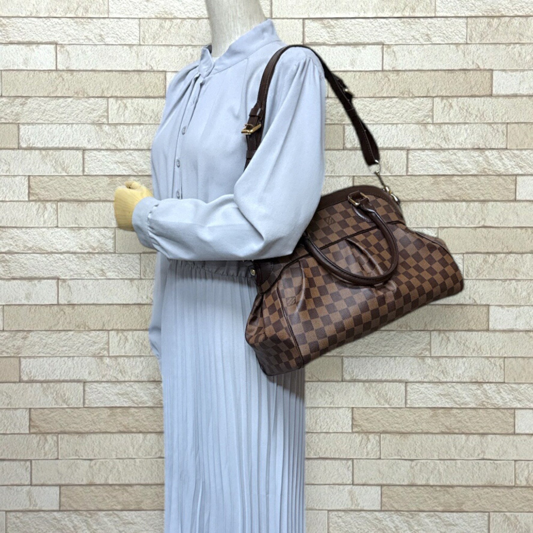 Louis Vuitton Trevi PM Shoulder Bag Damier Canvas Brown