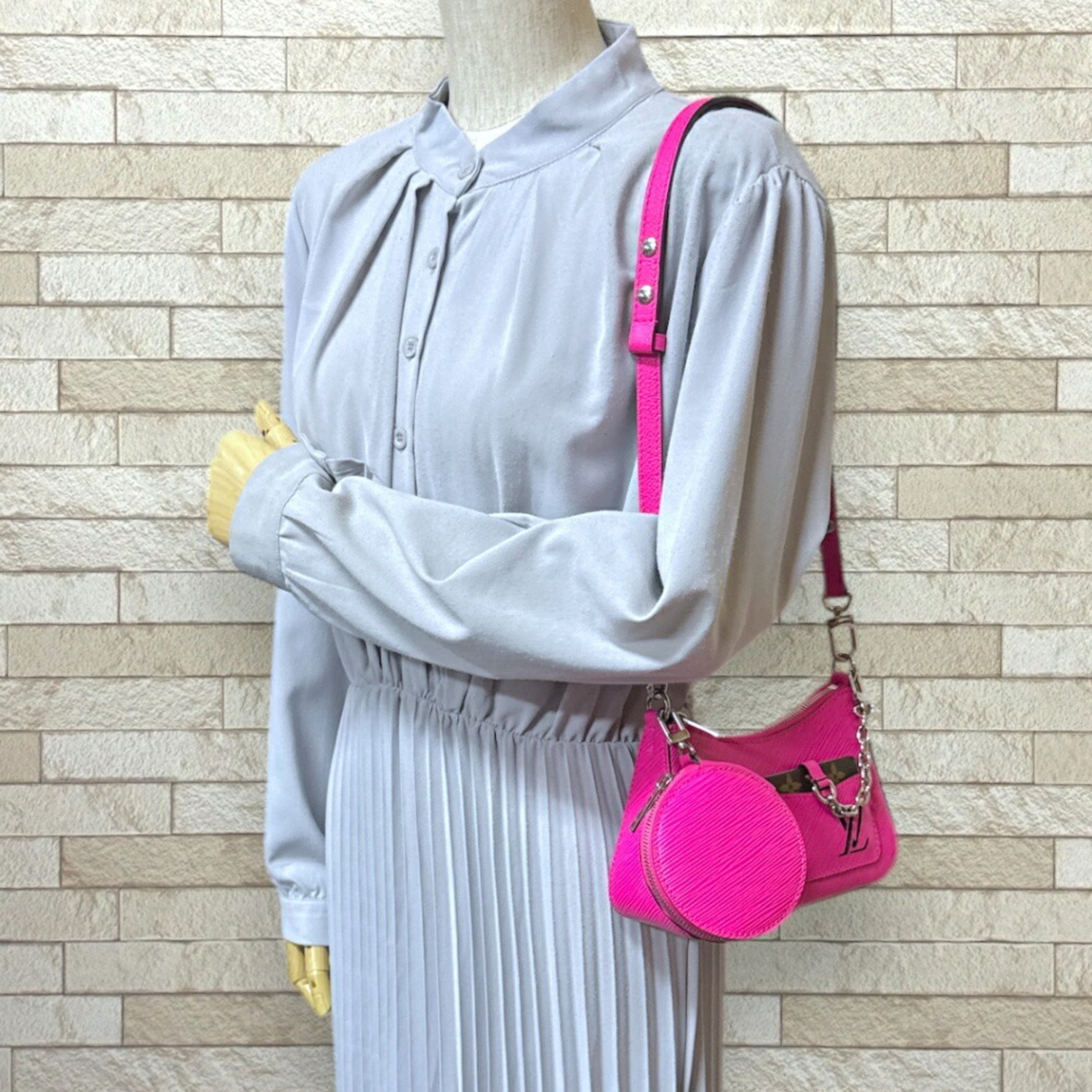Louis Vuitton Malelini Epi Shoulder Bag Leather Pink