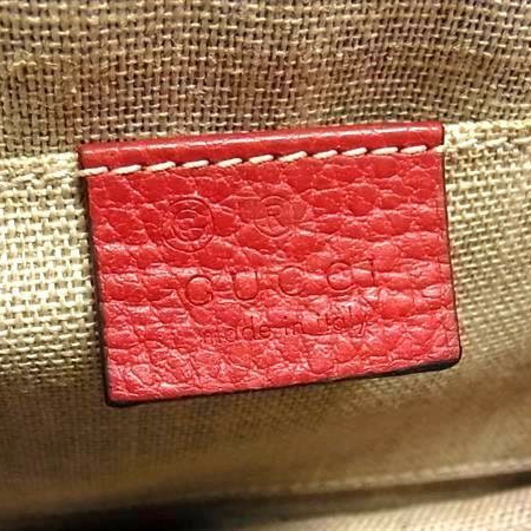 GUCCI Interlocking G Chain Shoulder Bag Red Leather