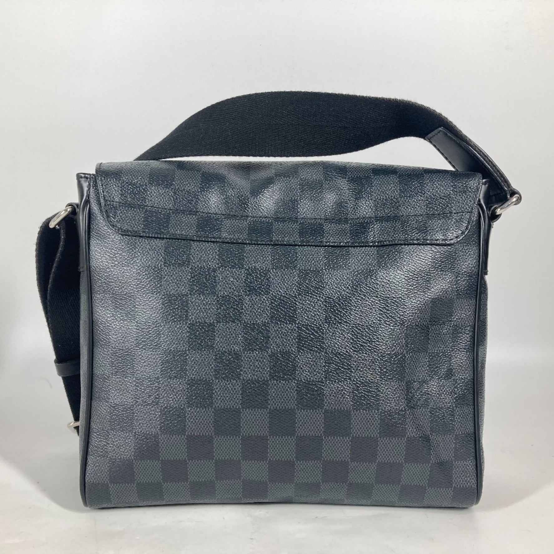 Louis Vuitton Damier Graphite Stickers District PM Bag Crossbody Flap Shoulder Canvas Men's