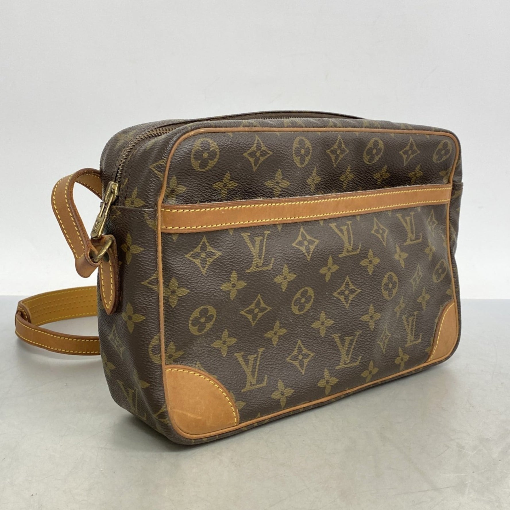 Louis Vuitton Monogram Trocadero 30 Shoulder Bag