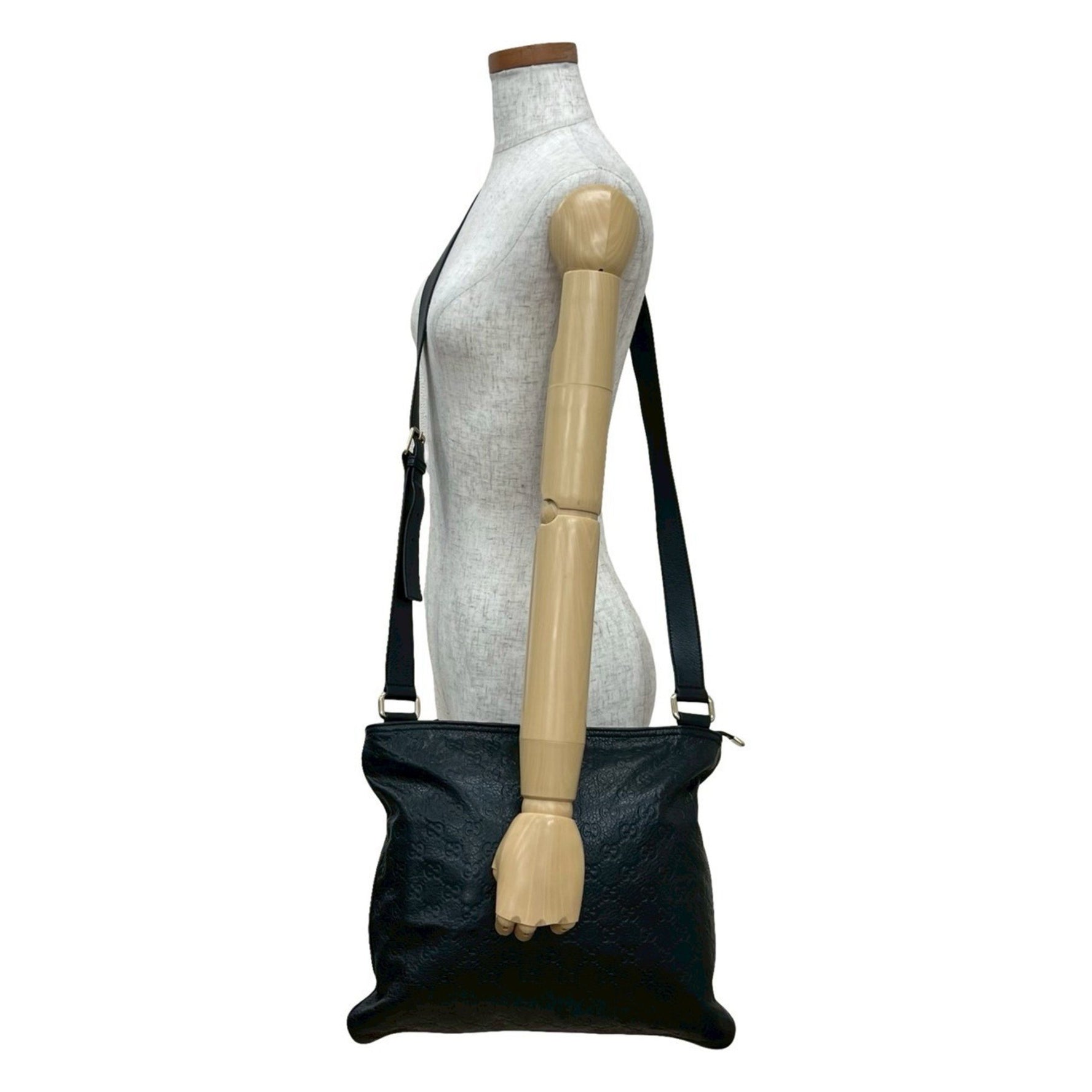 GUCCI Shima GG logo engraved leather shoulder bag, pochette, sacoche, body