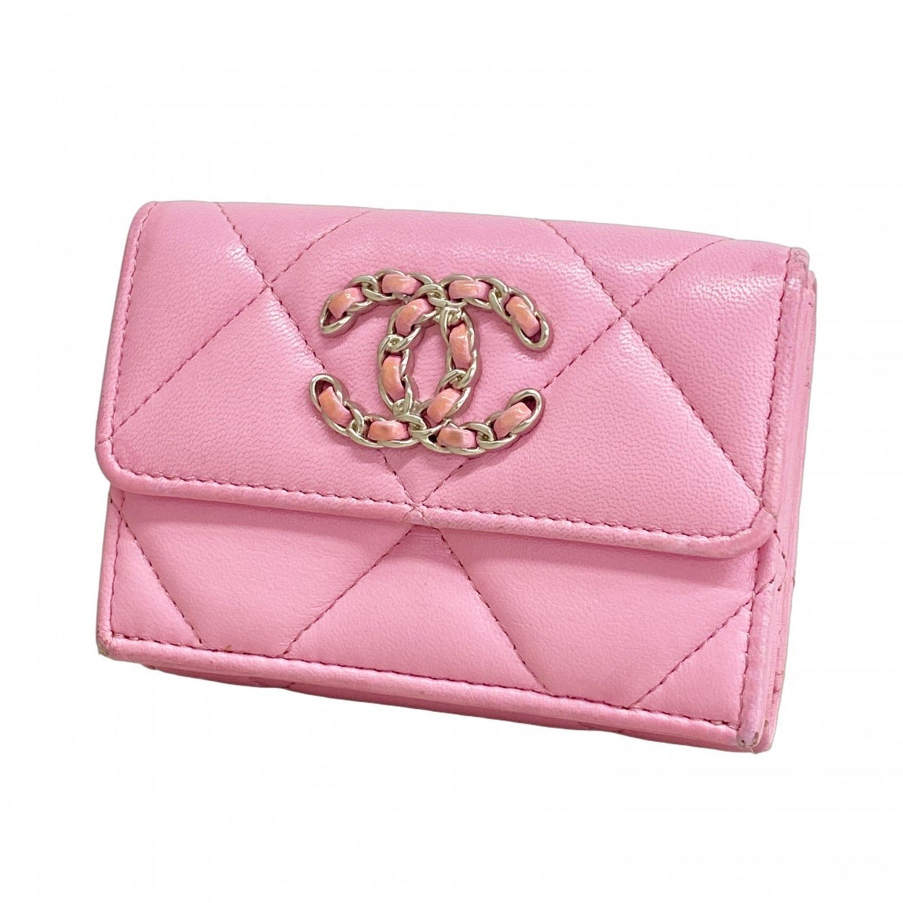 Chanel Tri-fold Wallet 19 Lambskin