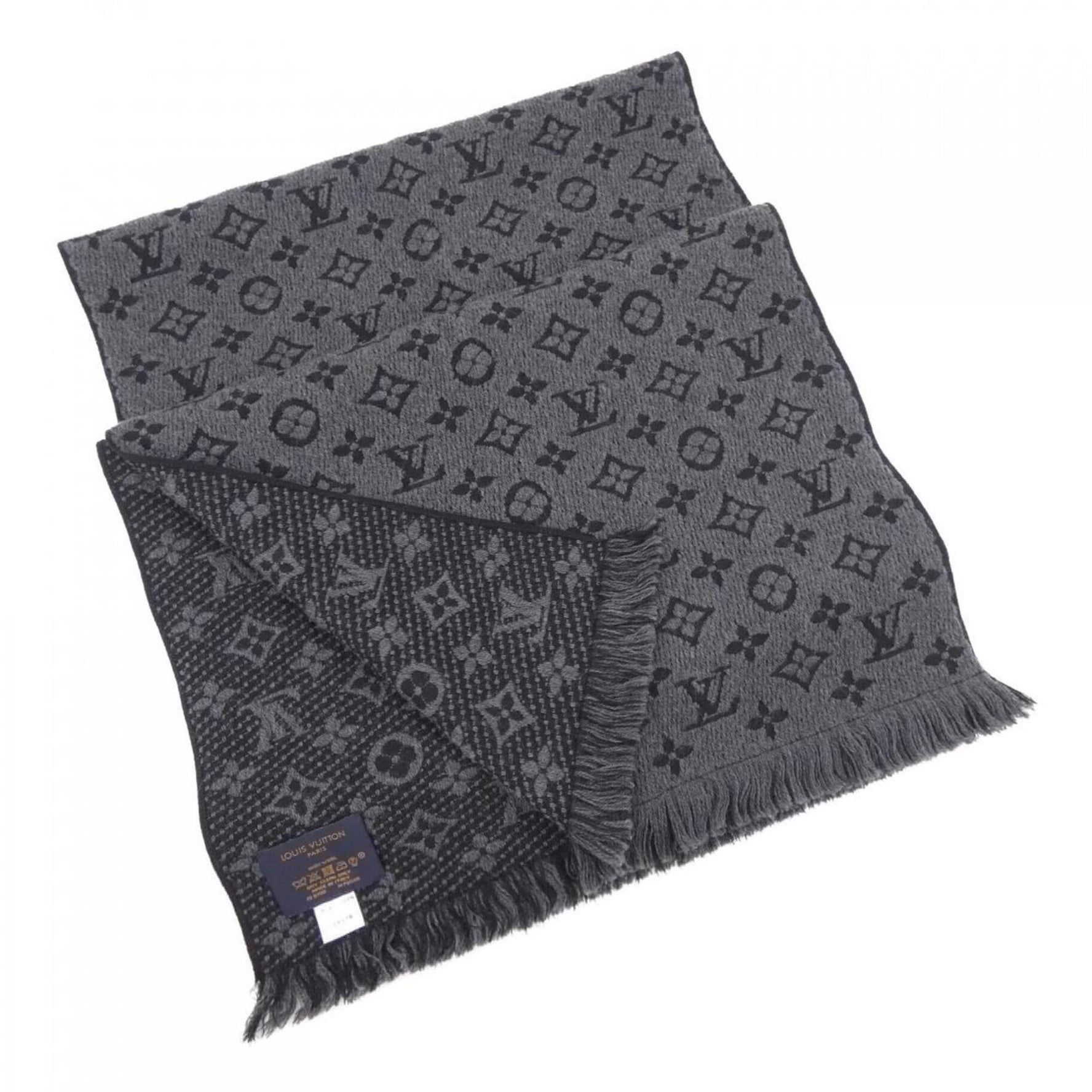 Louis Vuitton scarf