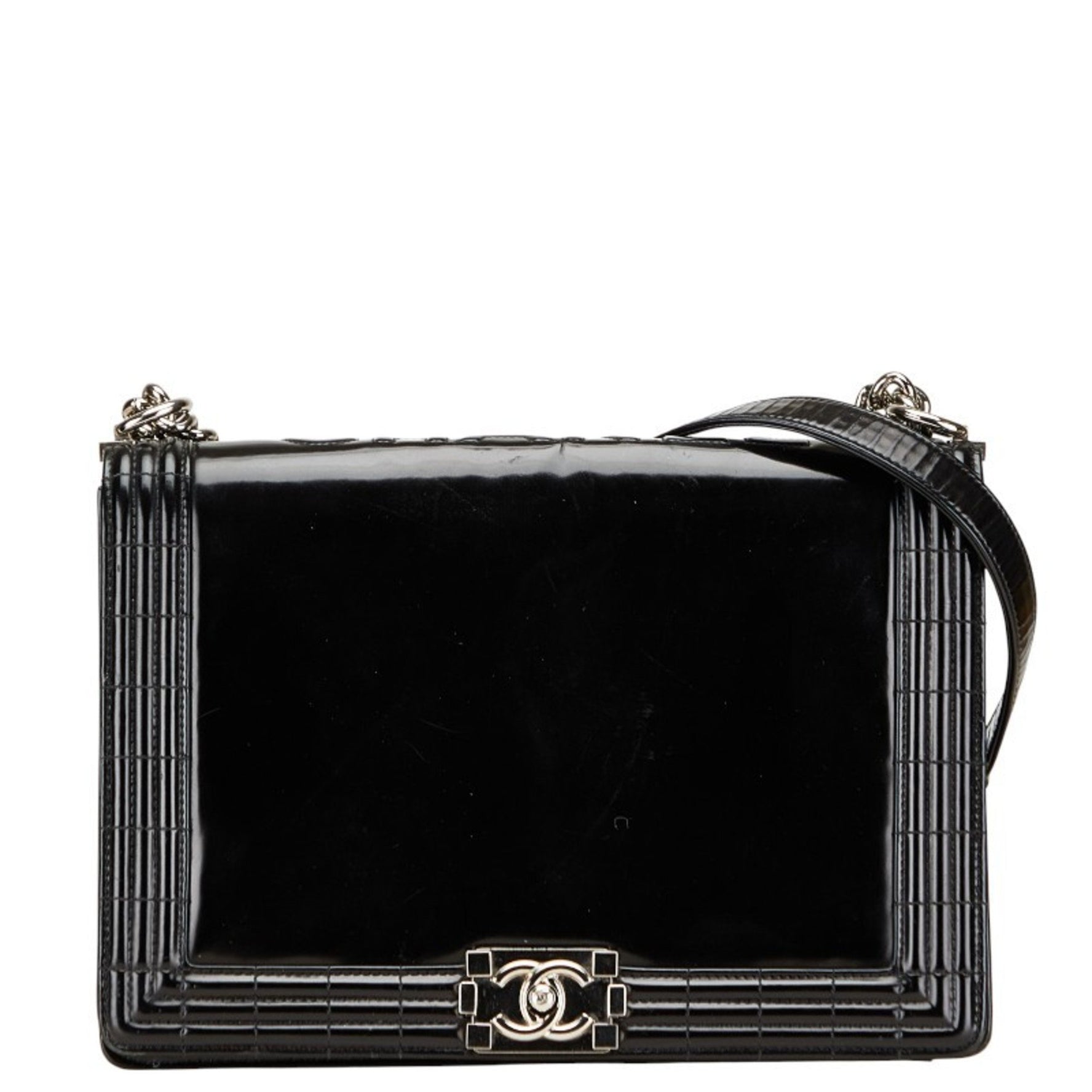 CHANEL Boy Shoulder Bag in Patent Leather