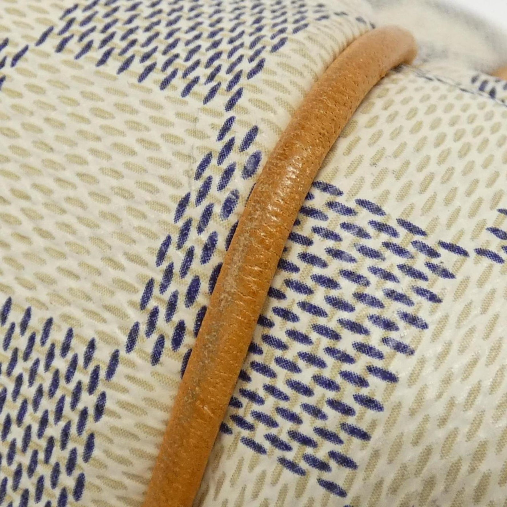 Louis Vuitton Damier Totally MM Handbag